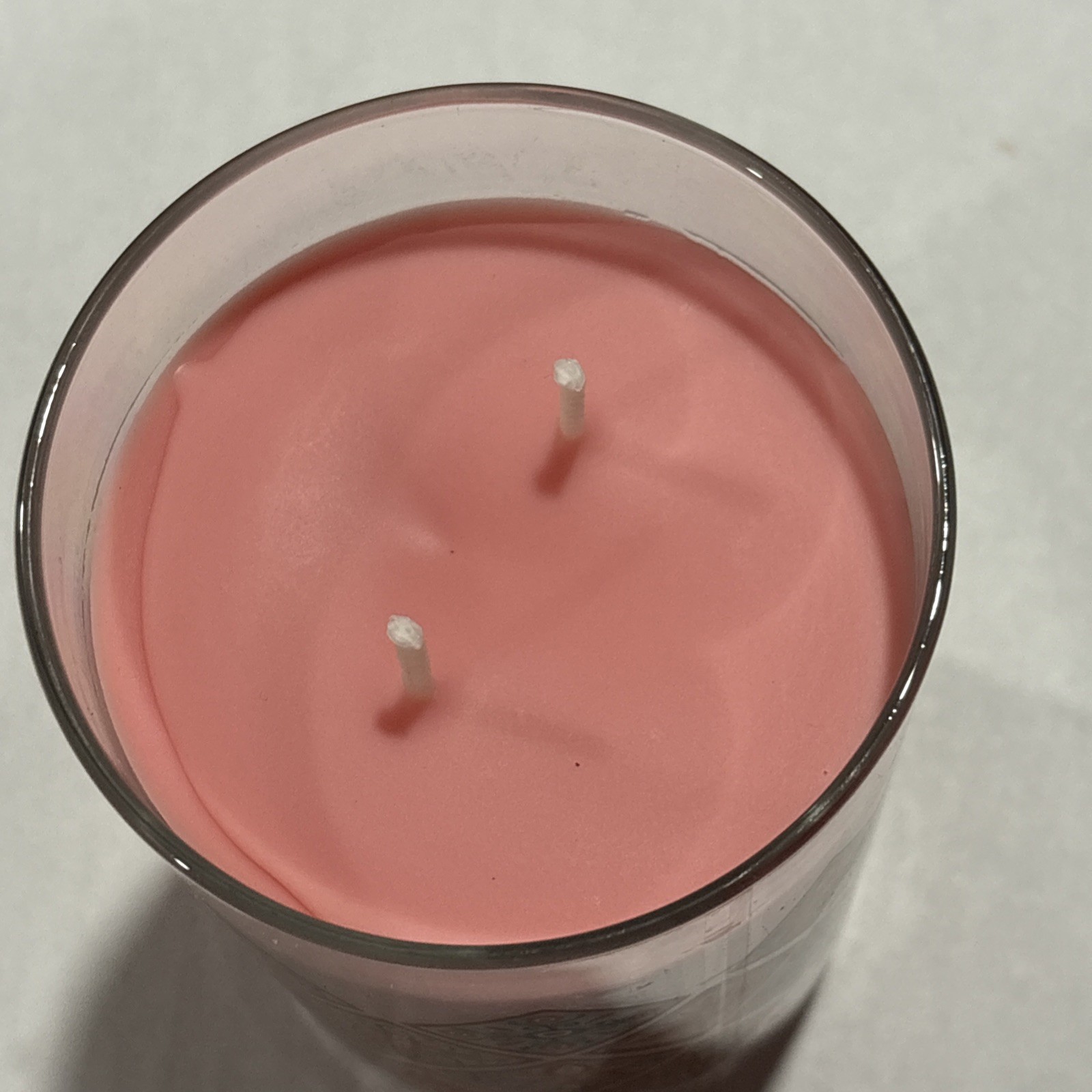 Brand New Yankee Candle Capri Glow Signature 2-wick Candle 20 oz