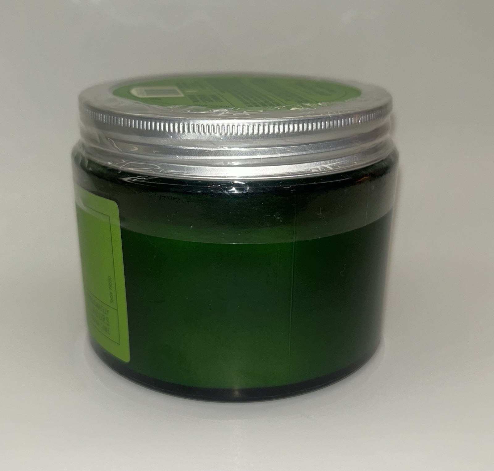 Trader Joes 2 Wick TOMATO LEAF Soy Wax Blend Candle NEW Green Glass 11.28 Oz.