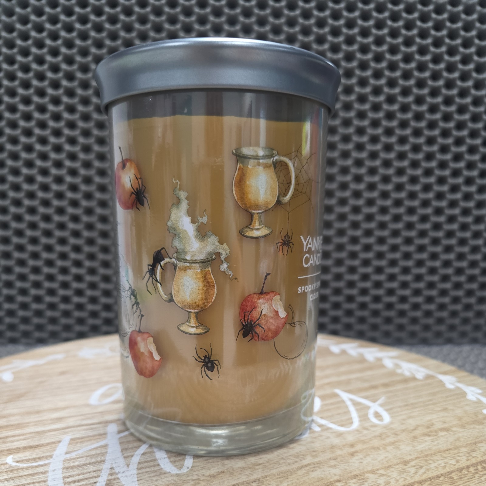 Yankee Candle SPOOKY SPIDER CIDER 20 oz Two Wick Large Tumbler Candle NEW