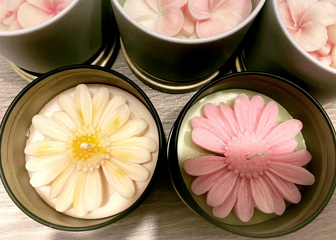 Handmade Flower Candles Made From Soywax In 4oz & 2oz Tins – Lightly Scented