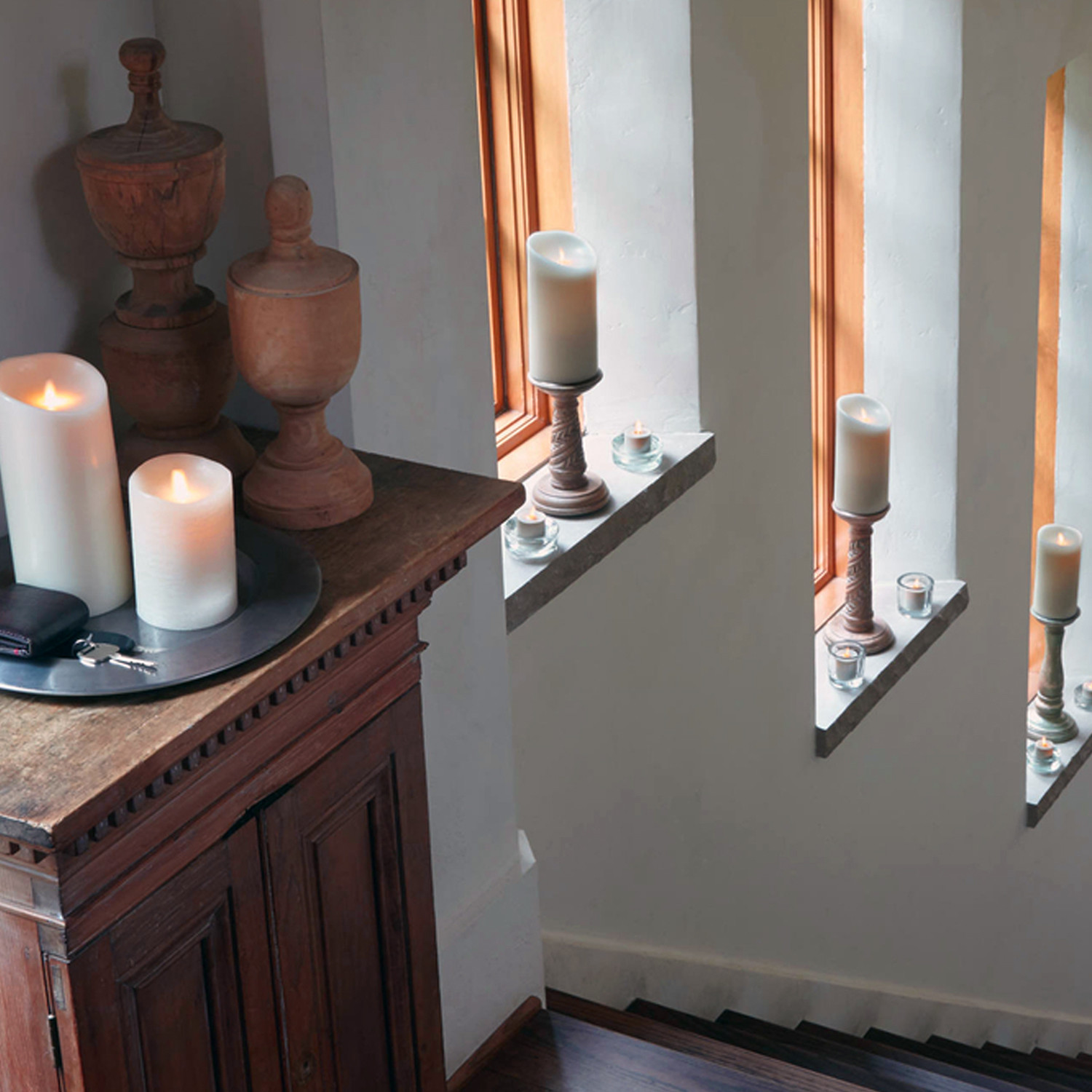 Flameless LED Candle – Lifelike Swinging Flame Realistic Flickering LED Candles
