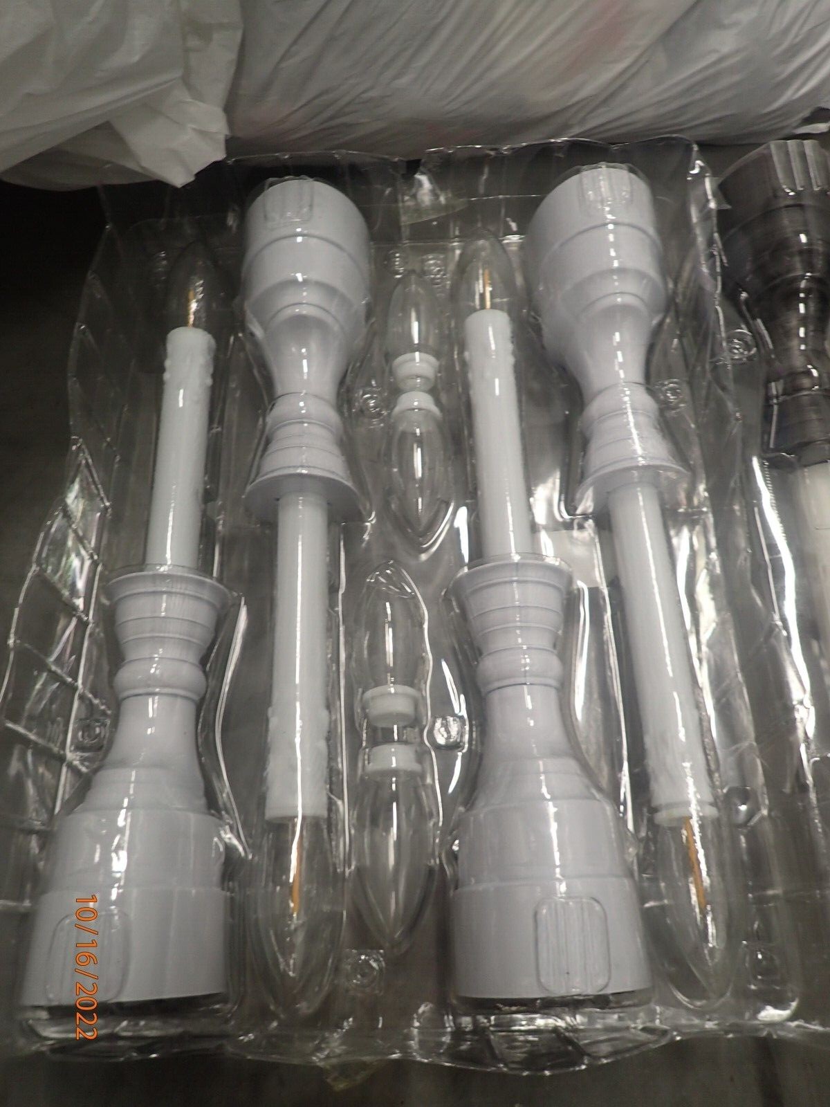 Bethlehem Lights Set of 4 PREMIUM Cordless Window Candles DIFF COLORS COMB SHIP