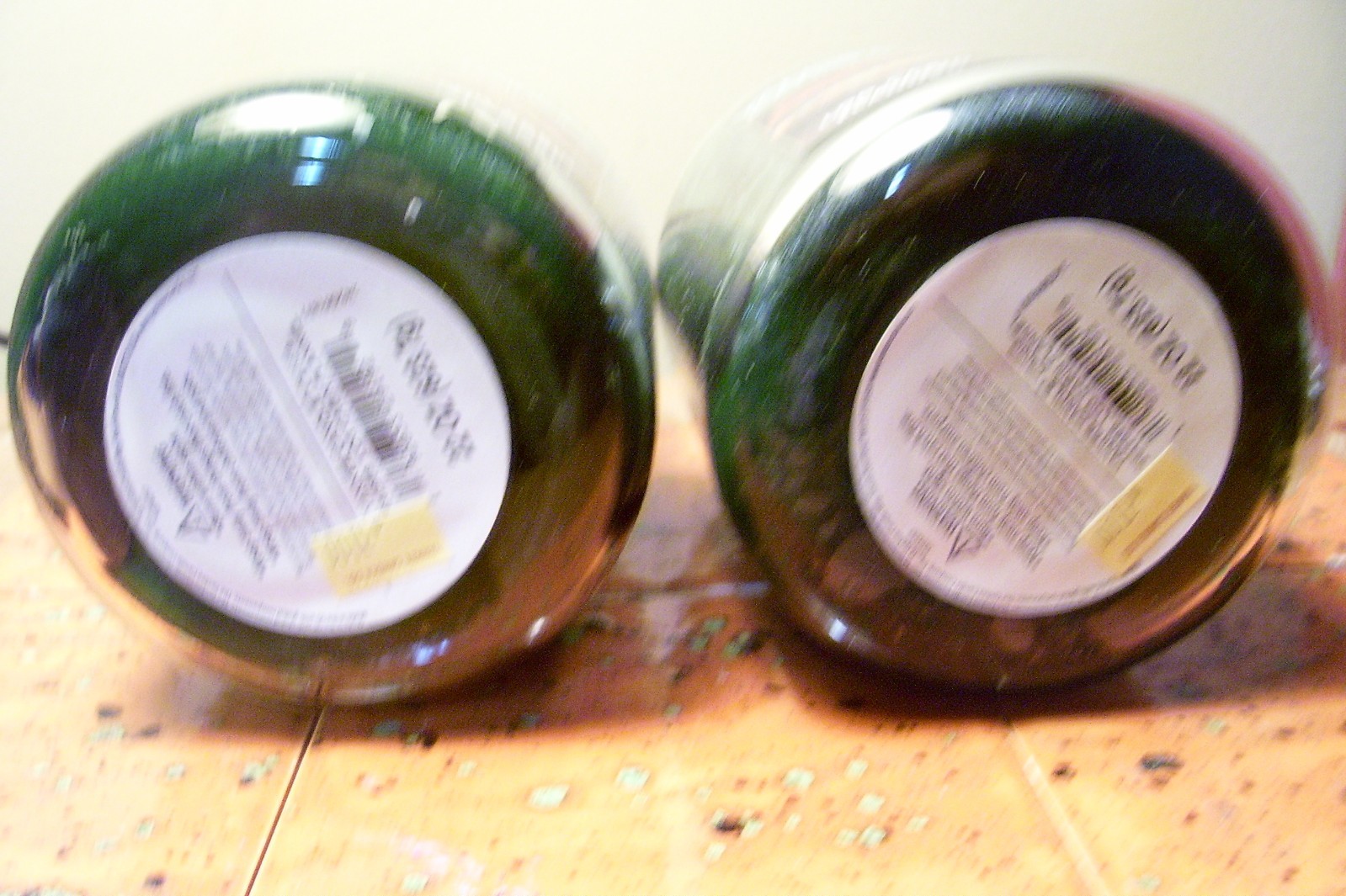 yankee candle 2-22oz JARS LOG CABIN FLANNEL + 1 PKG WAX MELTS + REFILL