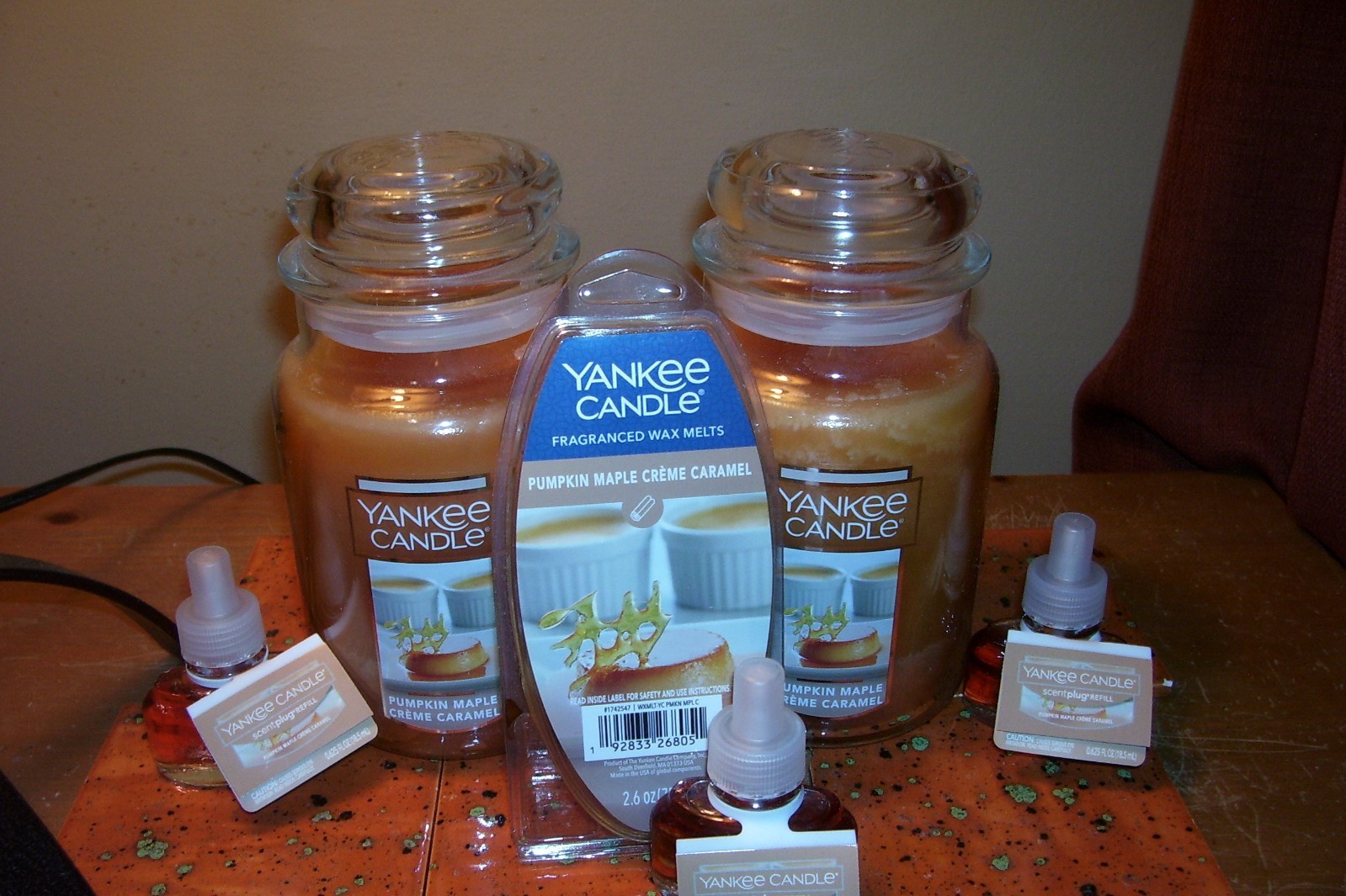 yankee candle 2-22oz JARS PUMPKIN MAPLE CREME CARAMEL + PKG WAX MELTS + 3 REFILL