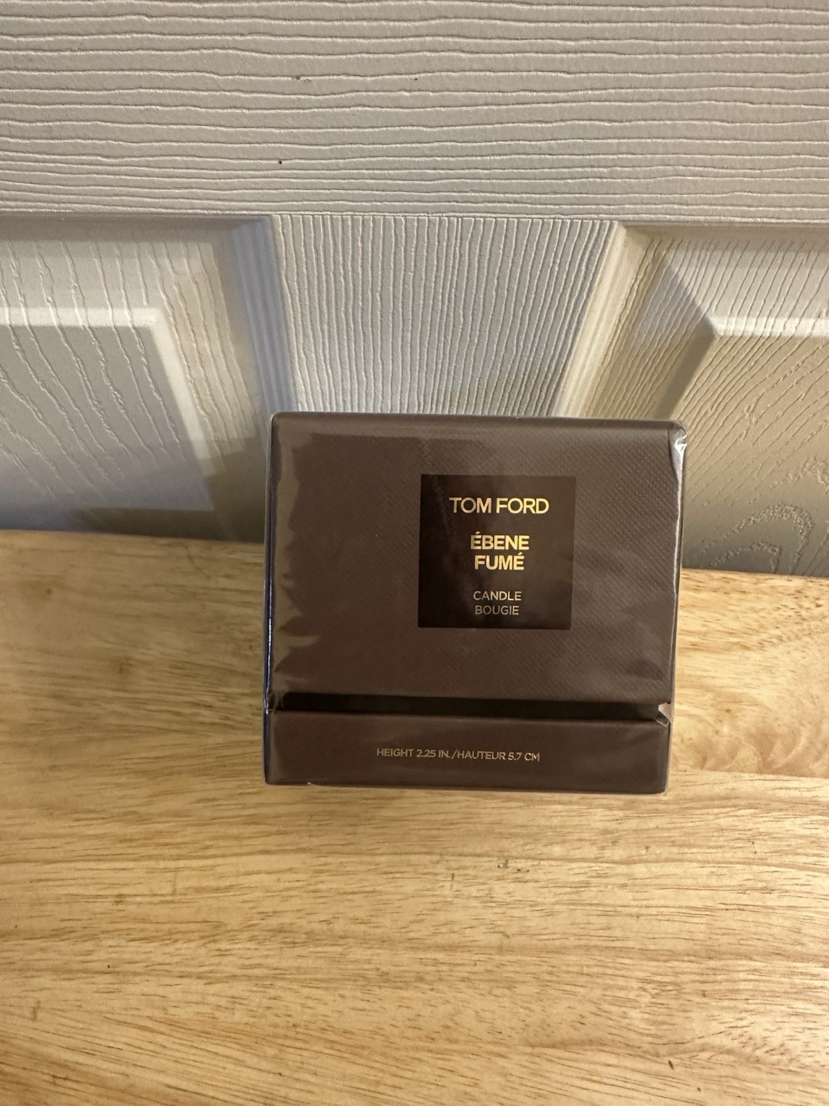 NIB Tom Ford Ebene Fume Candle Bougie Height 2.25″ – Factory Sealed