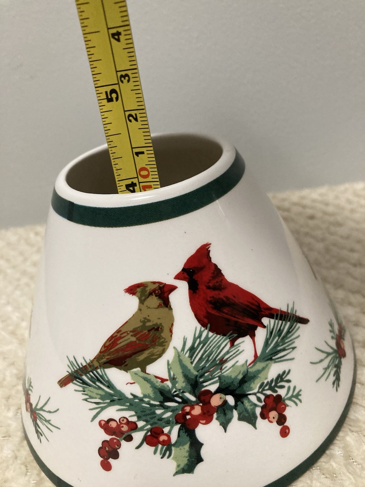 Cardinal/ Pine/ Ivy Jar Candle Ceramic Shade Topper 5.75in Diam 3.75in Tall