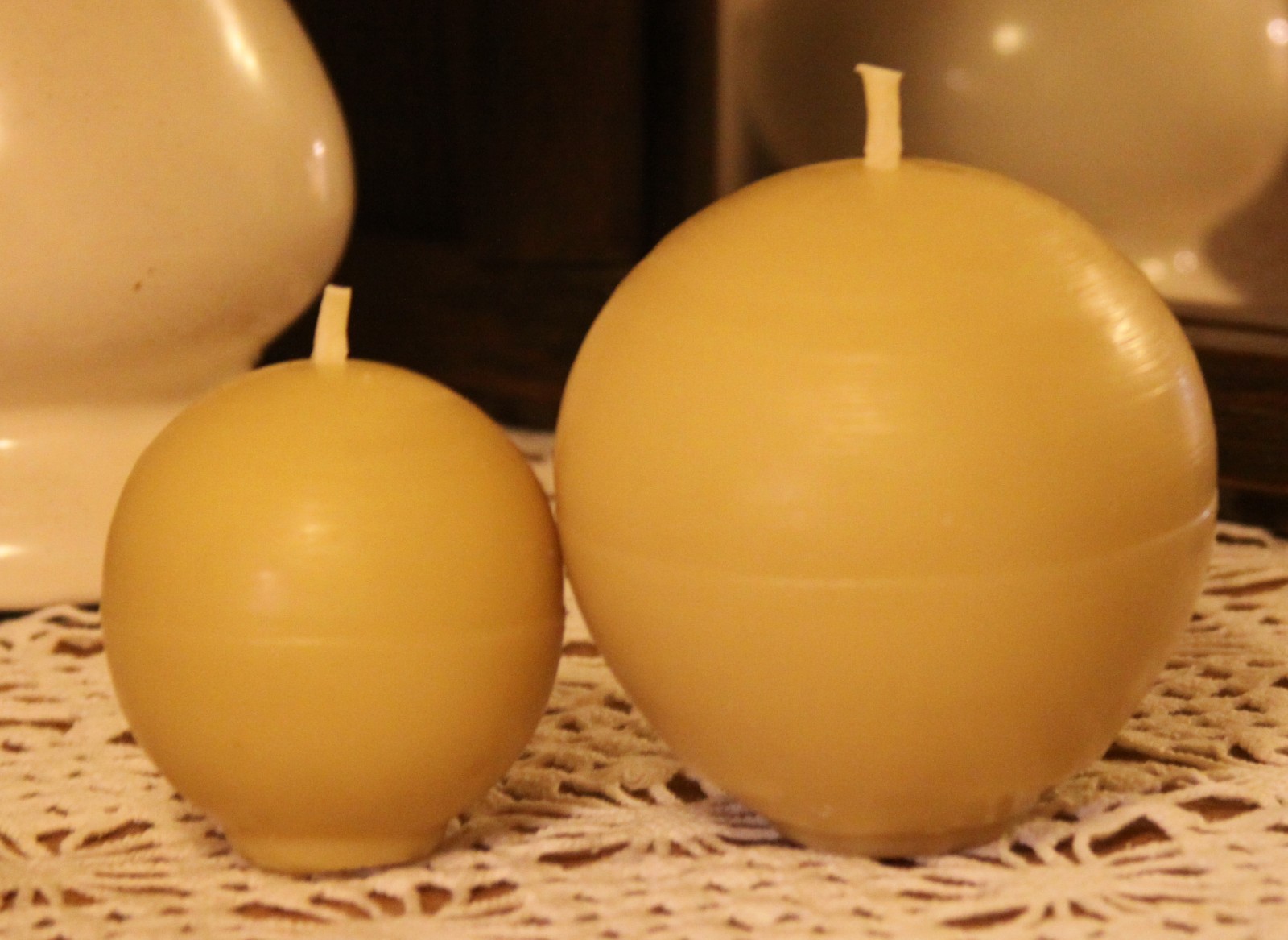 Handmade 100% Pure Beeswax Ball Round Shape Candles 100% Cotton Wick US made