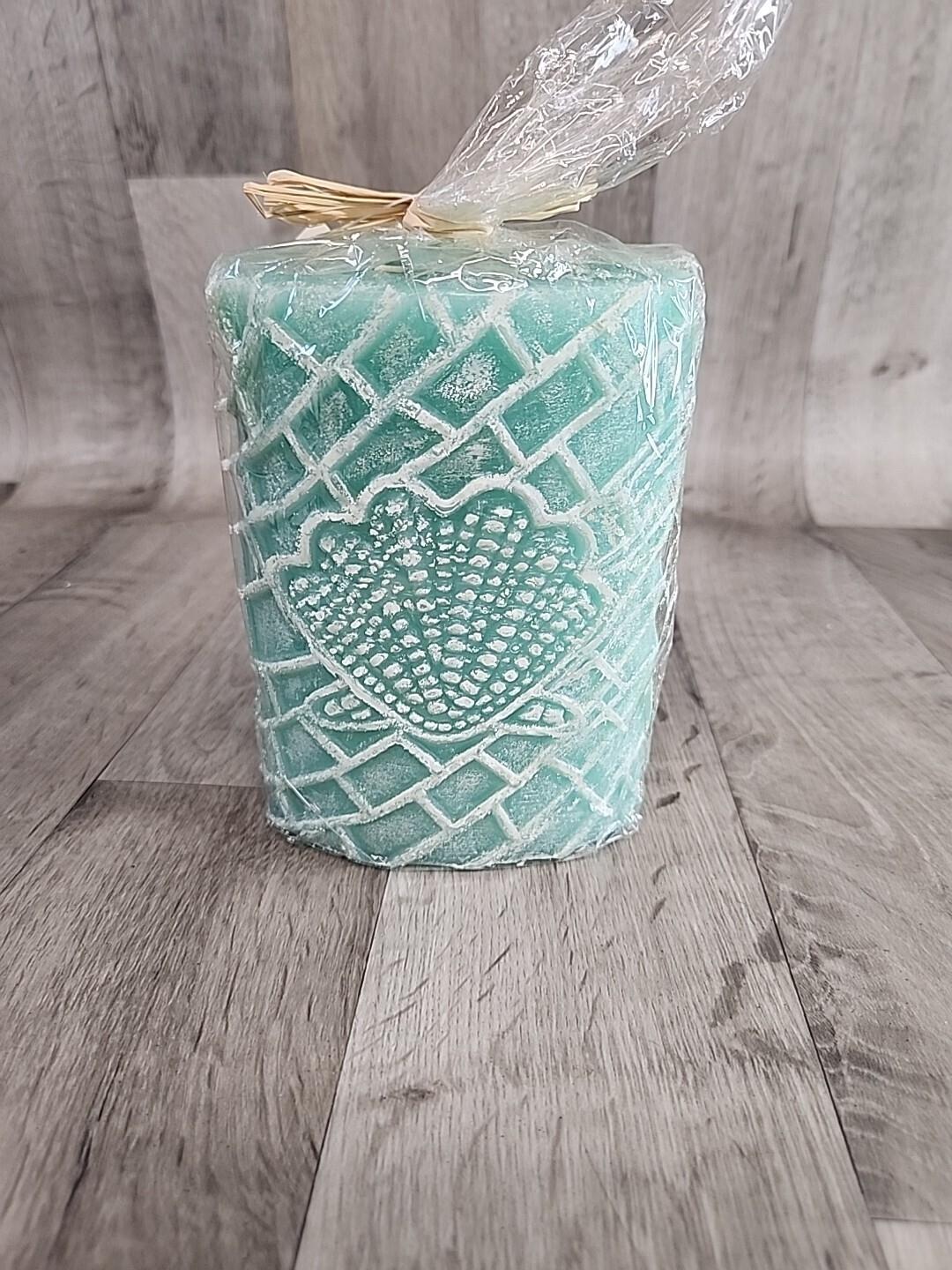 Ocean-Themed Blue Starfish & Shell Pillar Candle 2-wick Tropical Daze 6″