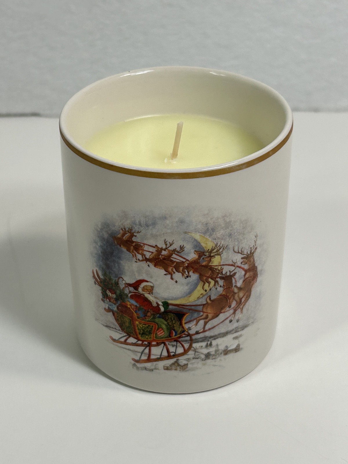 NEW VINTAGE Pottery Barn SNOW CURRANT 6.8 oz Scented Candle Original Box – B4