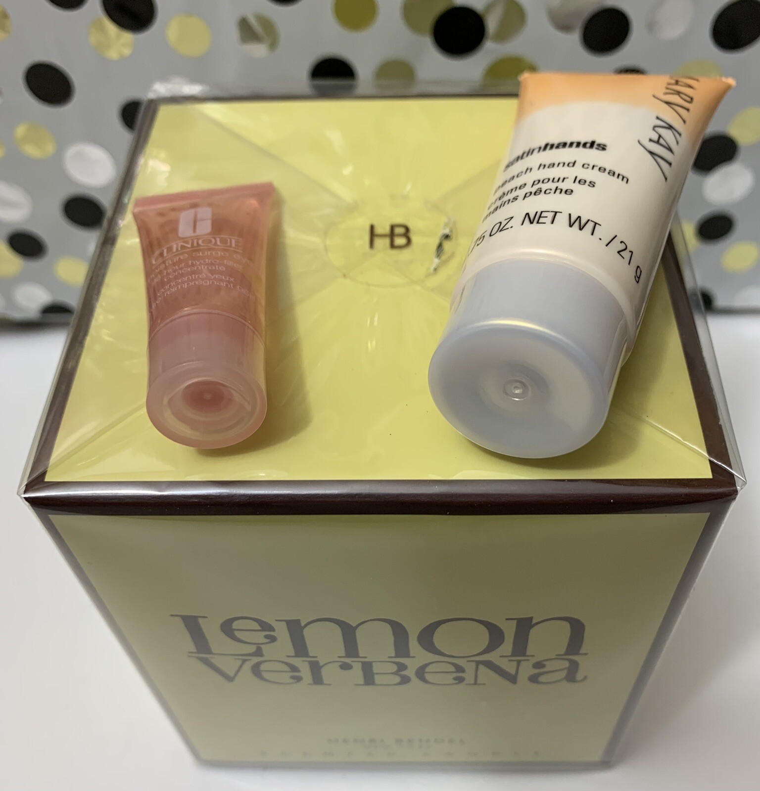 Henri Bendel ❤️ Lemon 🍋 Verbena Scented Candle 9.4 oz &Free Mary Kay & Clinique