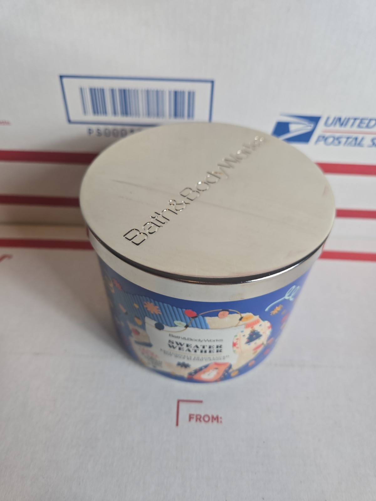 Bath & Body Works SWEATER WEATHER Scented 3 Wick CANDLE 25-45 Hrs NEW