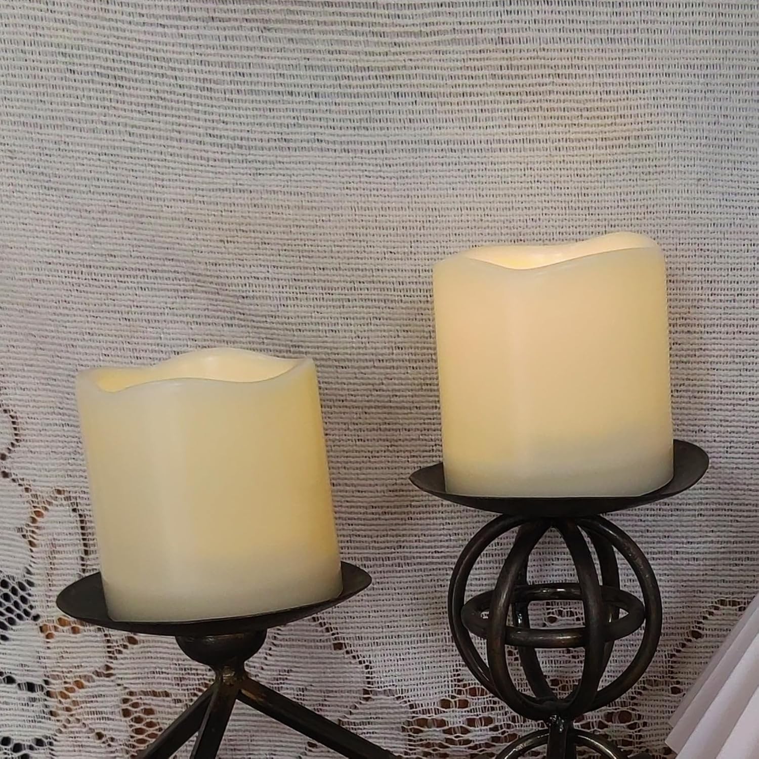 2 Pack 3″ Outdoor LED Flameless Pillar Candles Battery Timer Flickering