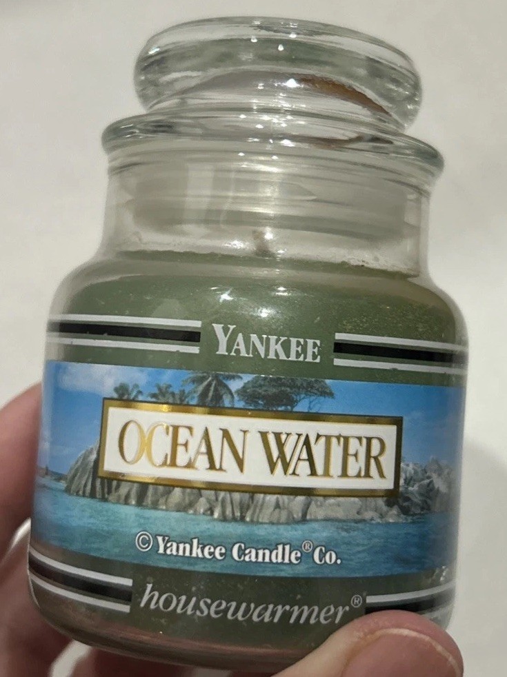 Small Yankee Candle Ocean Water Housewarmer 3.7 oz Black Band Discontinued NEW