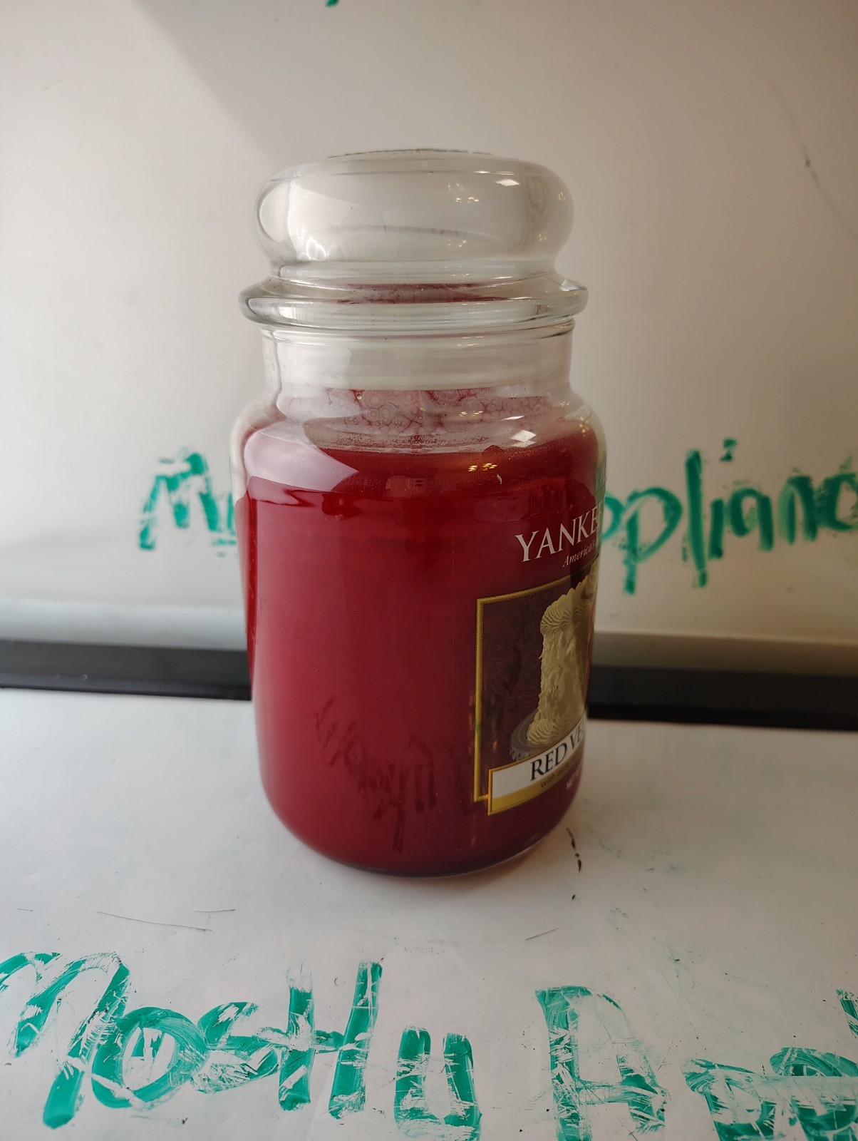 Yankee Candle Red Velvet Large Jar – Classic Label – NEW 22 Oz