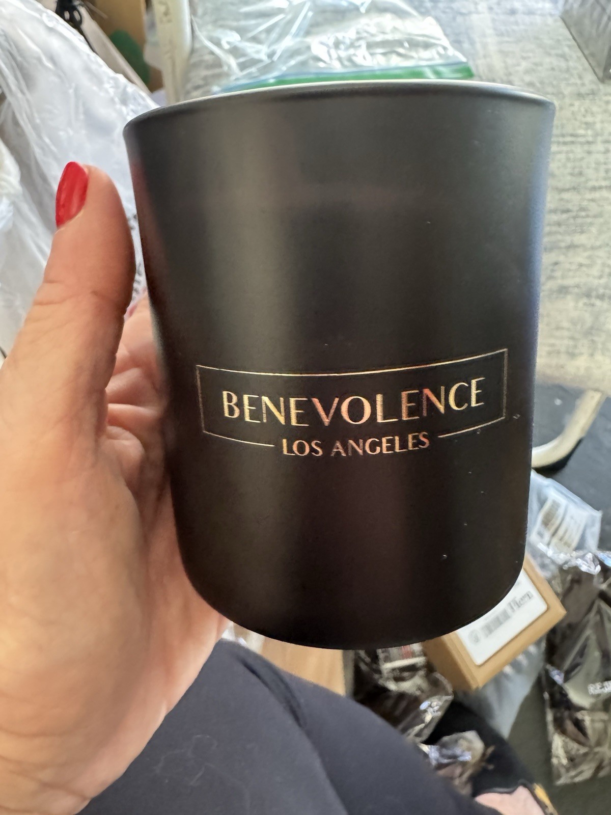 BENEVOLENCE LA ROSE & SANDALWOOD SOY CANDLE 220g NEW In Box