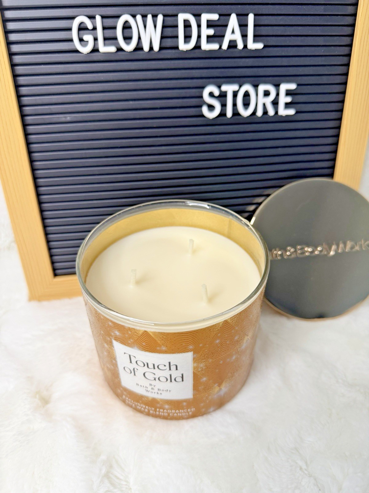 ALL NEW Touch of Gold 3-Wick Candle 25-45 burn hours 14 oz Bath & Body Works