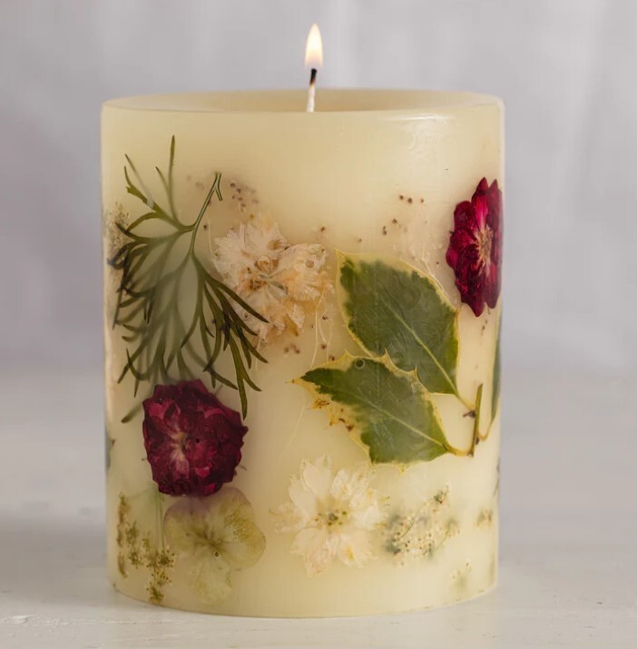 ROSY RINGS, CITRUS GARLAND LUXURY BOTANICAL CANDLE, 5.5″ TALL, 120 HRS, NEW