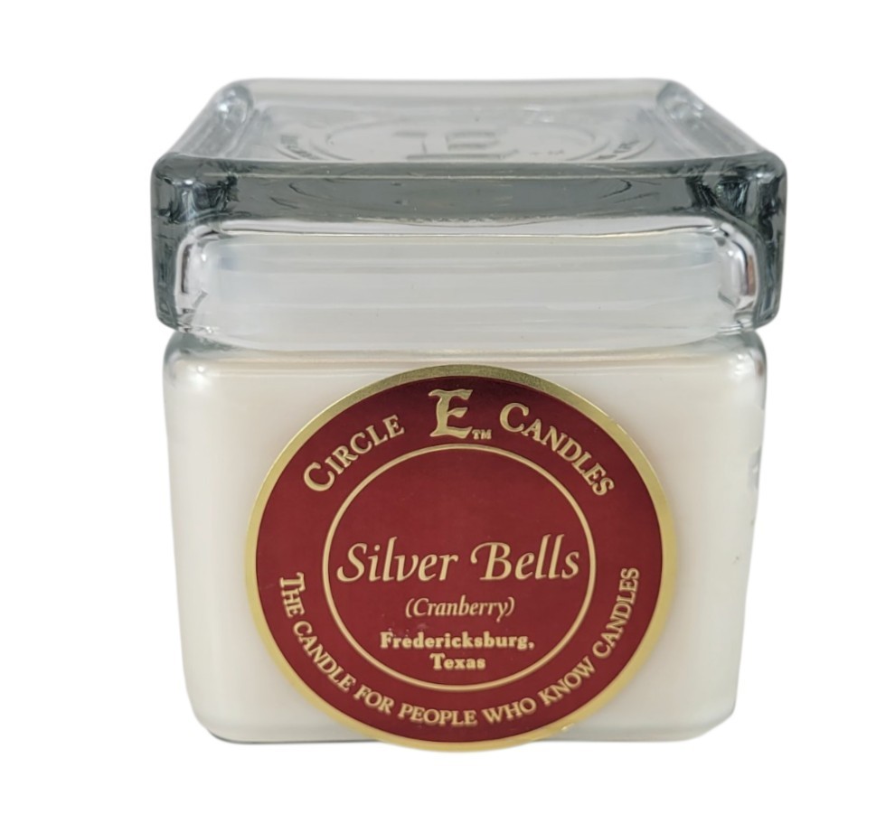 Circle E Candle Silver Bells Cranberry Orange 28 oz Burns 165 Hours Double Wick