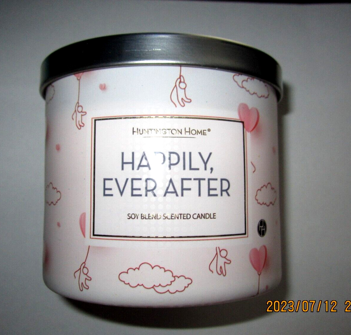 Romantic Love “HAPPILY EVER AFTER” Soy Blend 14 Oz 3 Wick Candle w/ Lid NEW