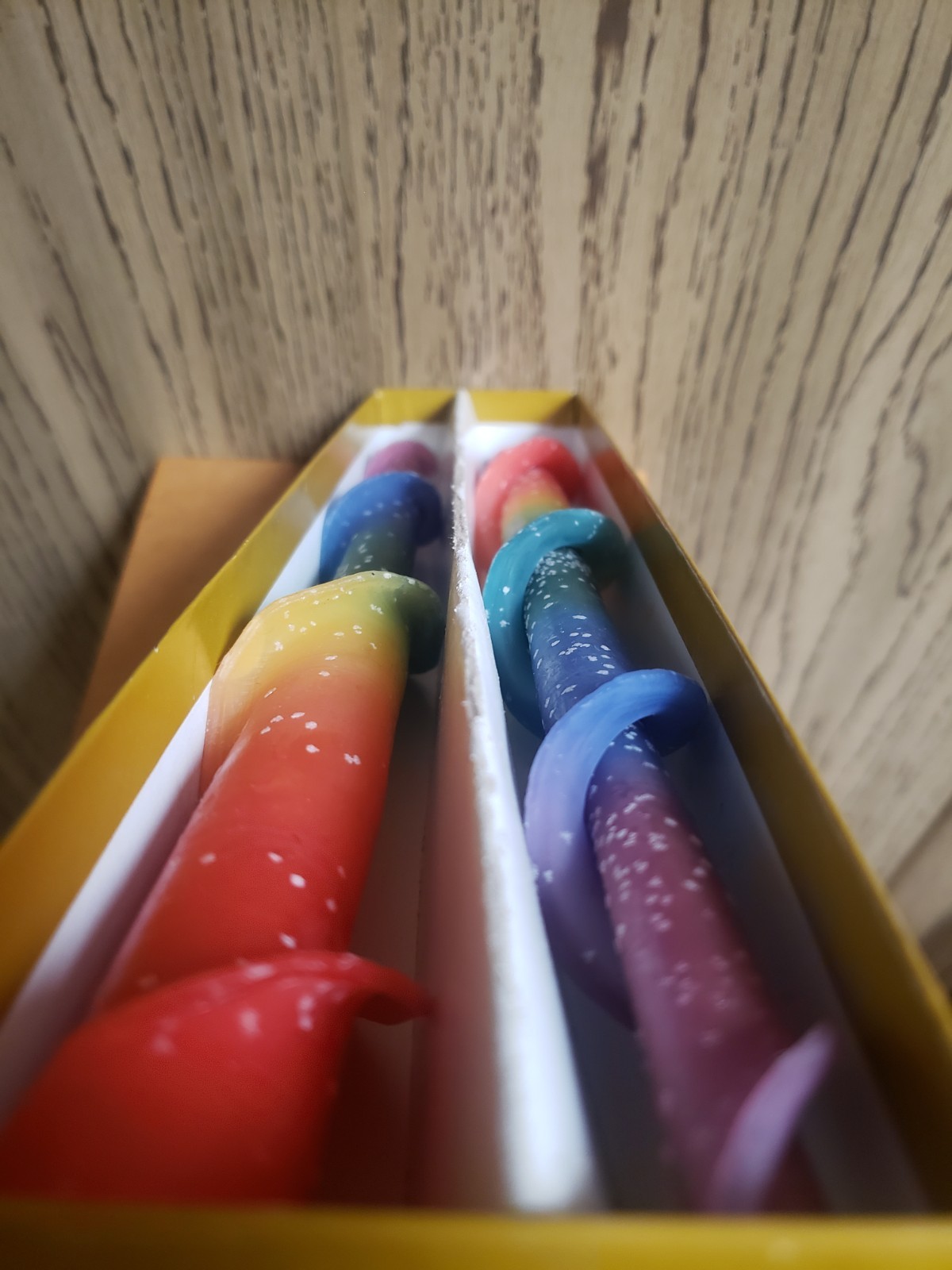 VTG Hurd Beeswax Candles RAINBOW Spiral Tapers Freemark Abbey St. Helena CA NIB