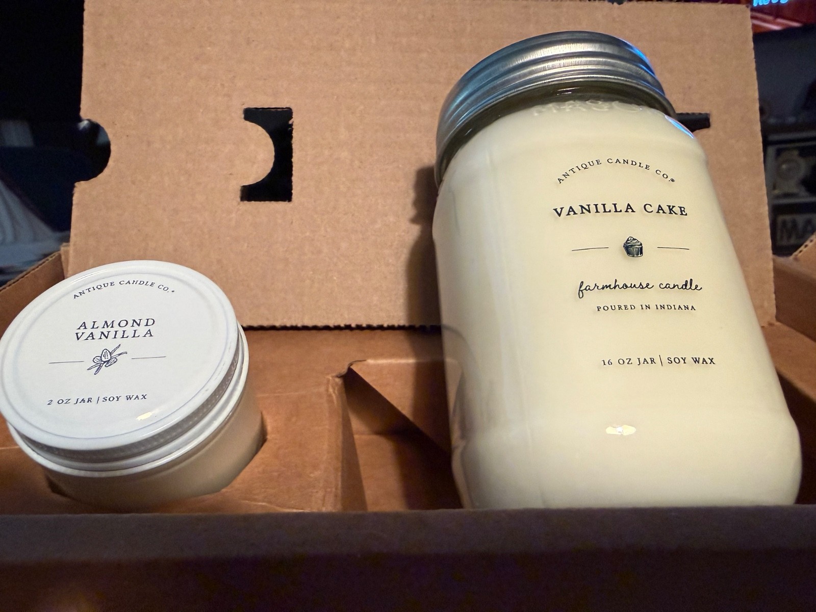 NEW | Antique Candle Co~~Vanilla Cake, 16 oz Mason Jar Candle & 2 oz jar