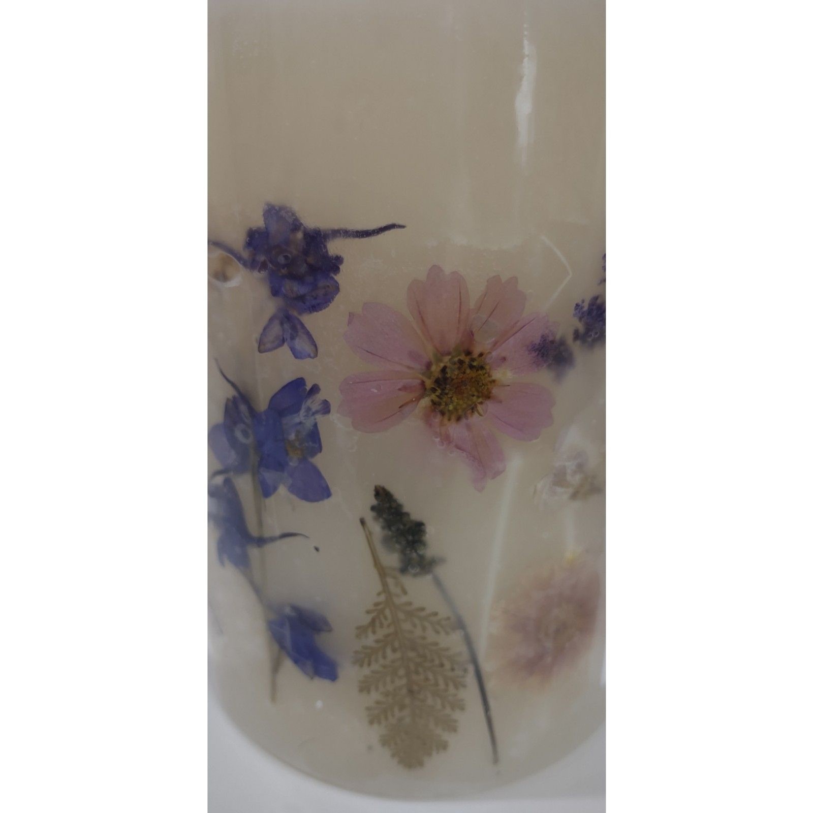 Rosy rings candle – a Colorado based company