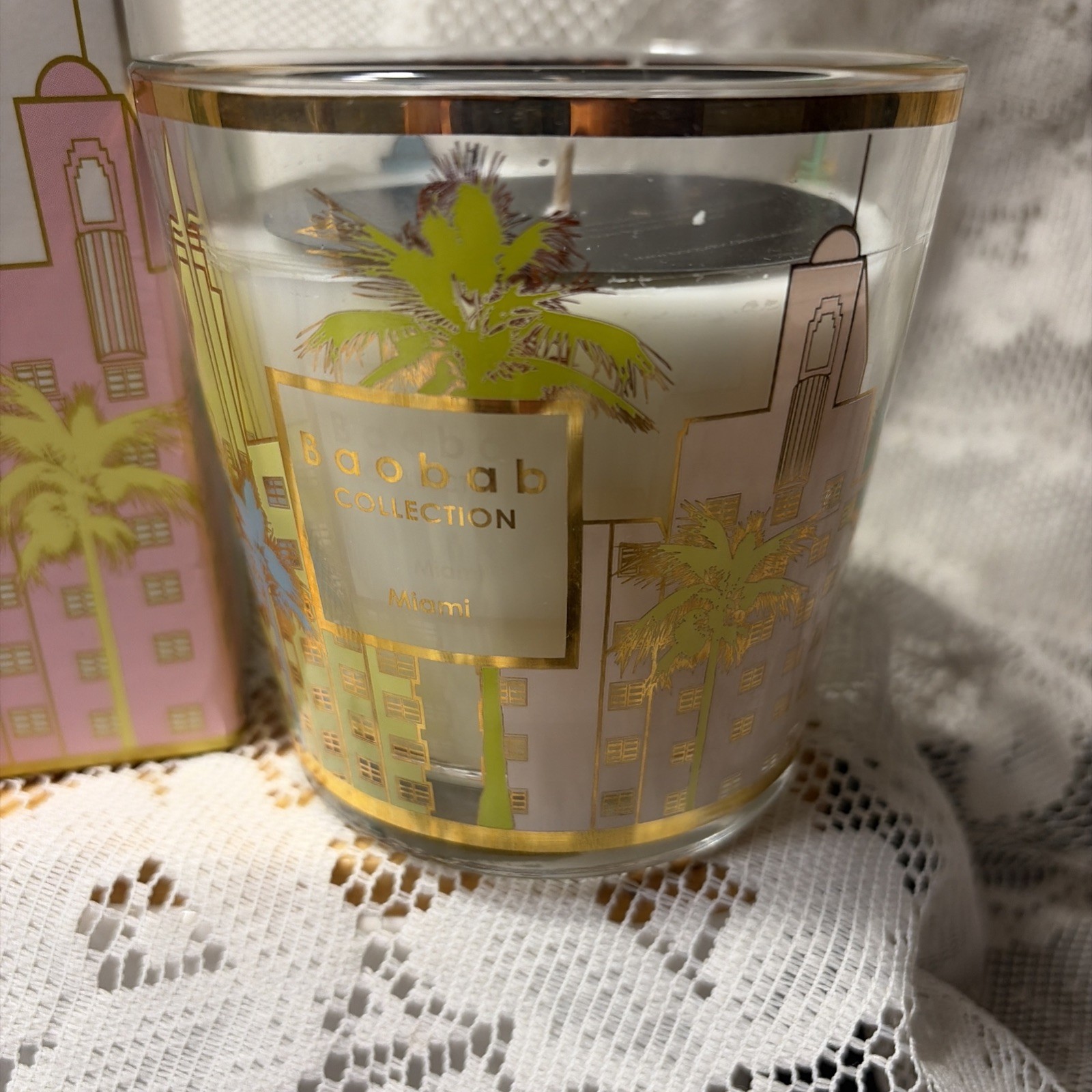 Baobab Bougie Perfume Candle Art Deco Building Miami 6.7ounce Smells Amazing