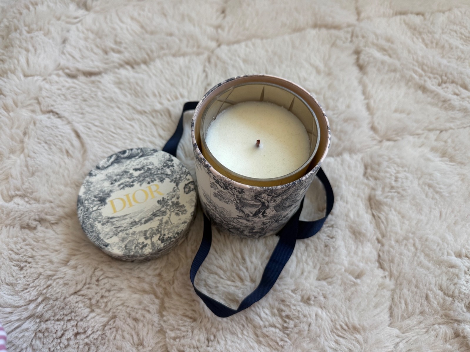 Christian Dior Amber Scented Candle Gold Cannage