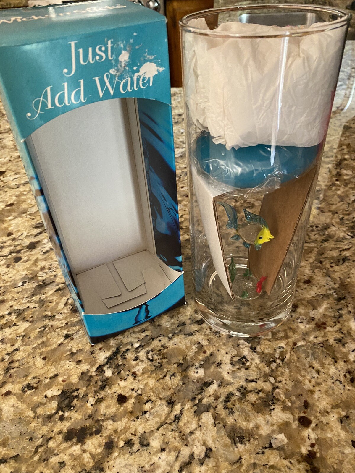 Vtg. Wicks ‘N’ Sticks Aquarium Art Glass 1 Fish, Cylindar Vases Floating Candles