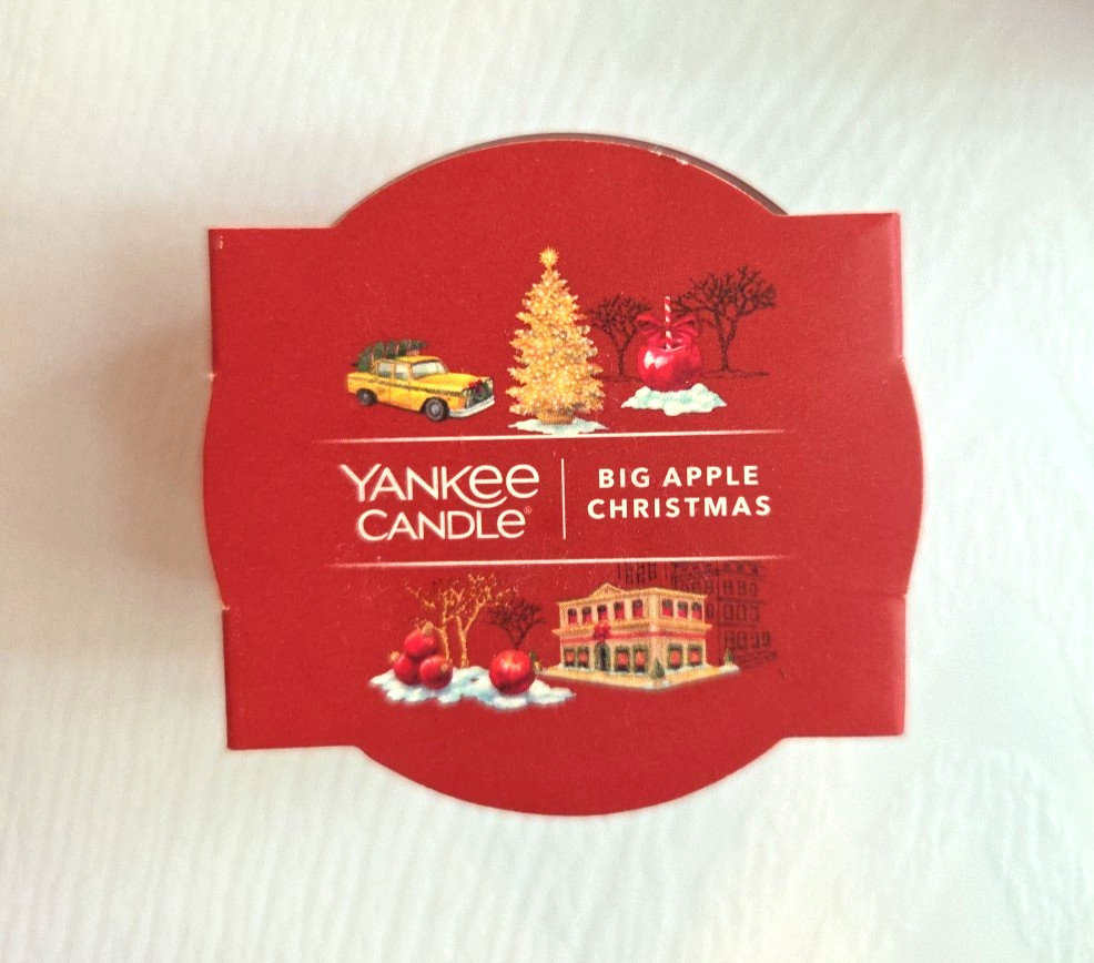 Lot of 3 Yankee Candle Red Mini Holiday Candles in Big Apple Christmas