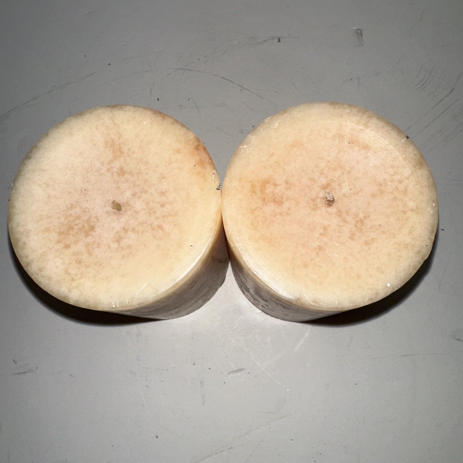 Lot of 2 Pier 1 Imports Vanilla Scented Pillar Candle 3″ x 4”Discontinued Rare
