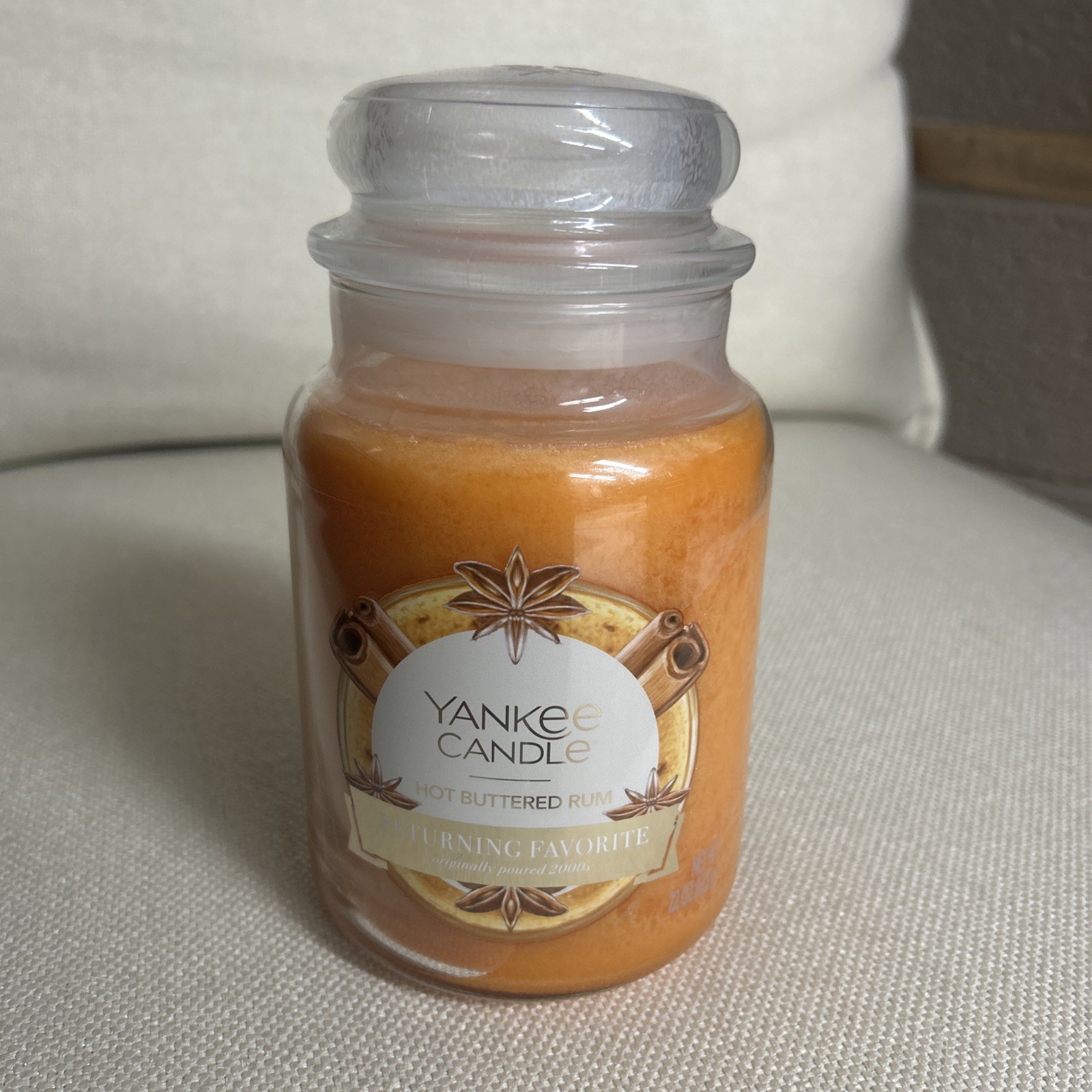 Yankee Candle Large Jar 110-150 hrs 22 oz HOT BUTTERED RUM Returning Classic