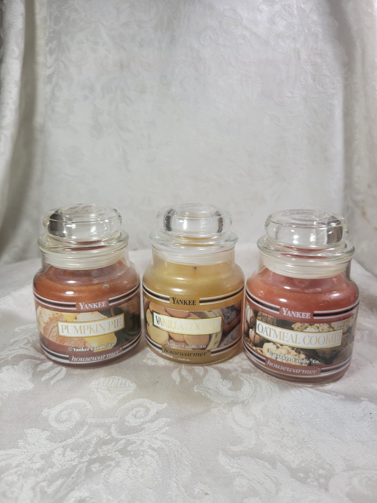 Yankee Candle Pumpkin Pie, Vanilla Cookie & Oatmeal Cookie Small Jars – Unburned