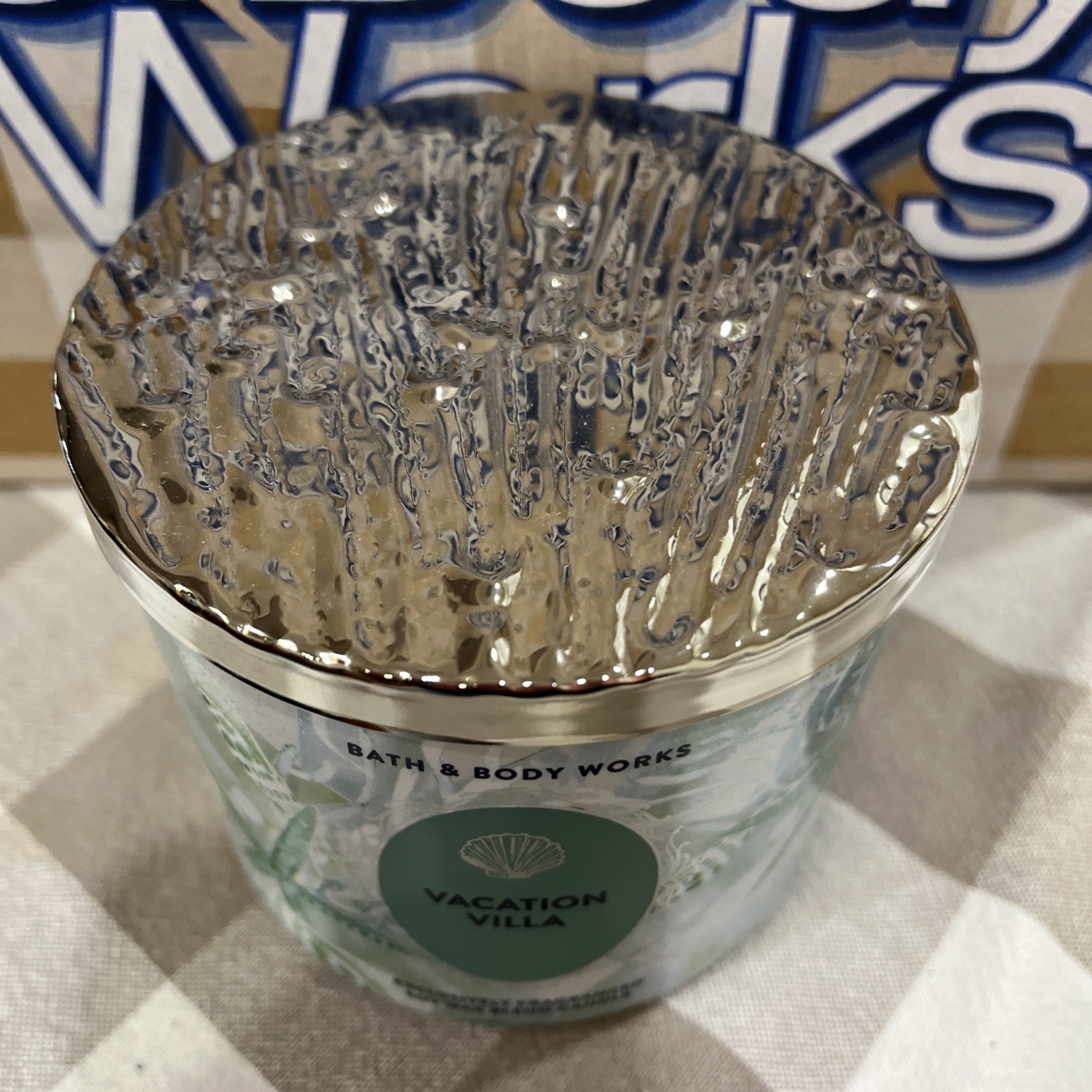 Bath & Body Works VACATION VILLA 🏖️🐚 3 Wick SCENTED Candle 25-45 Hrs DELICIOUS