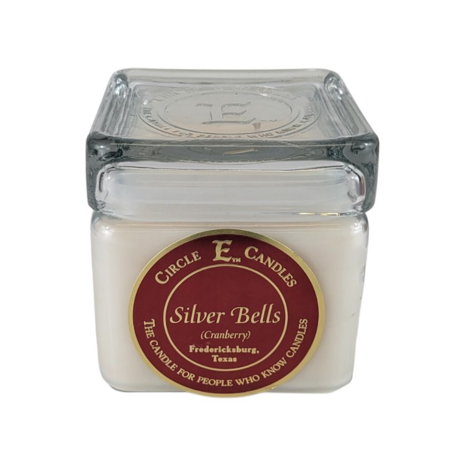 Circle E Candle Silver Bells Cranberry Orange 28 oz Burns 165 Hours Double Wick