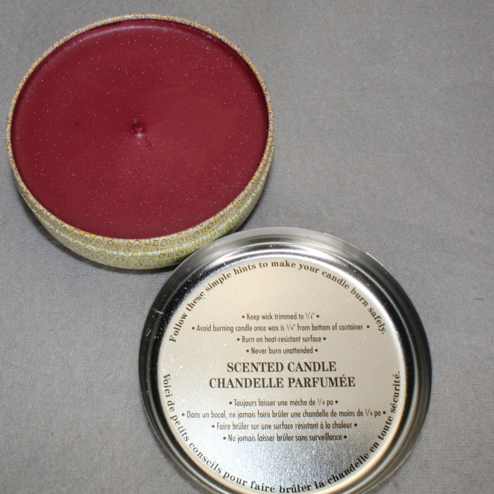Hallmark Scented Candle Tin Red Mulberry Botanical Berry Round Decorative 6oz