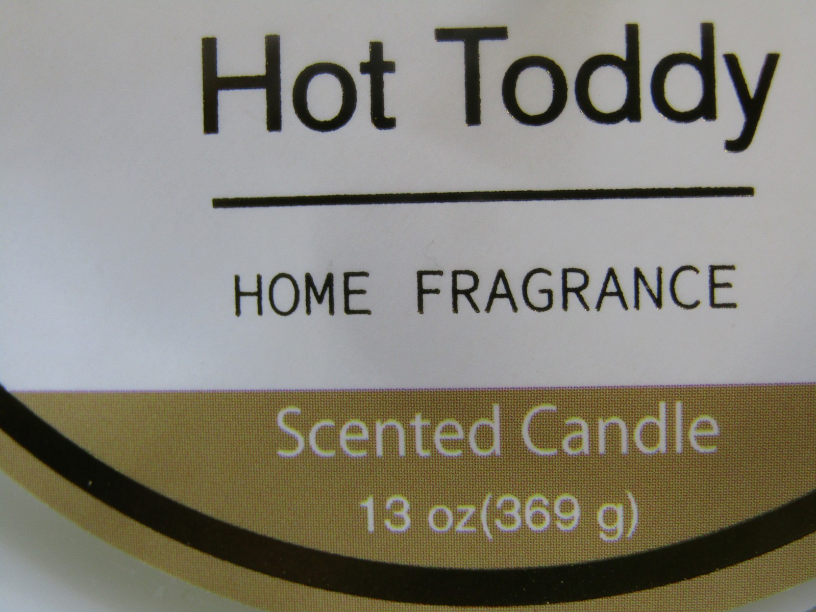 Holiday Style 2-Wick Christmas Theme 13 oz. Jar Candle. Hot Toddy Scent.