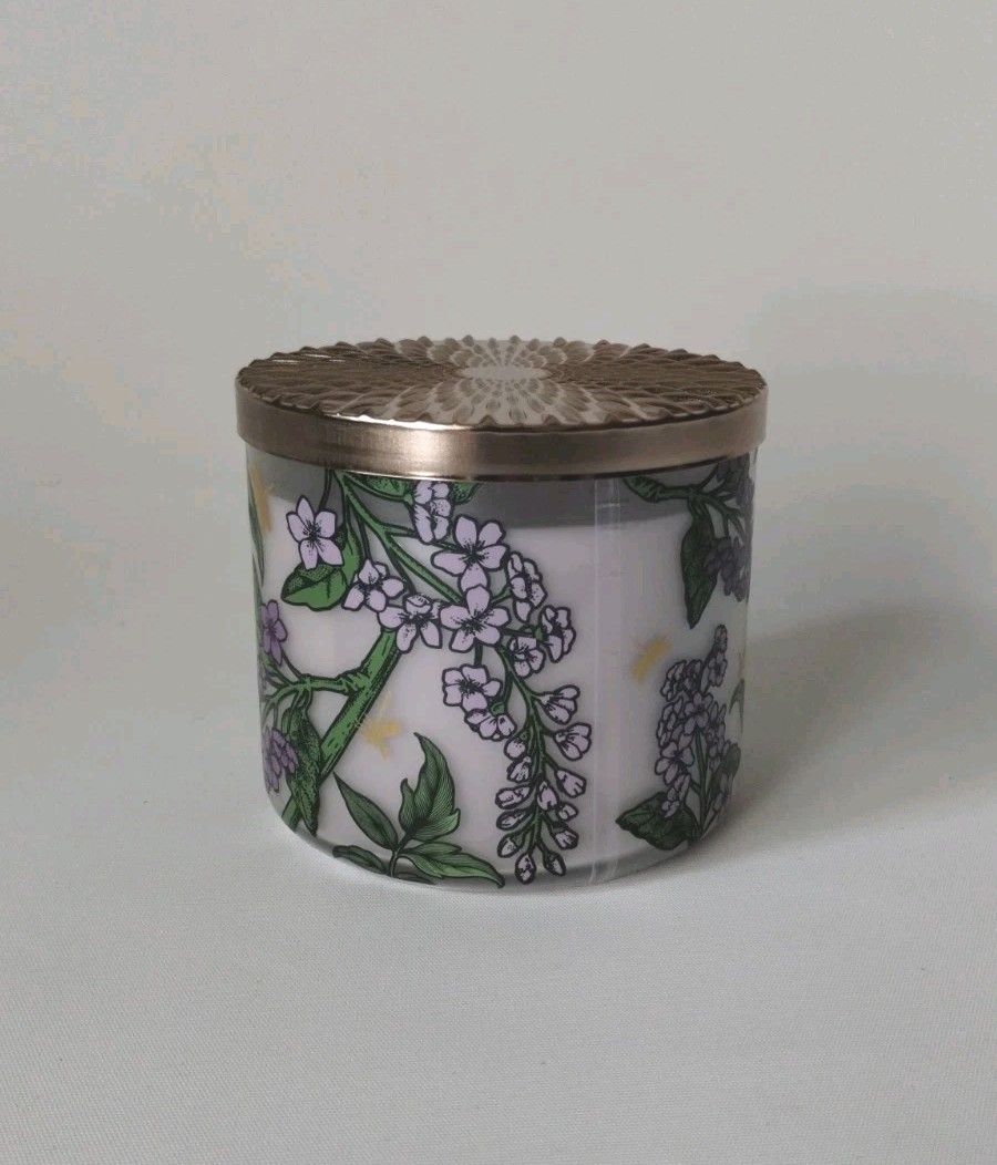 Bath & Body Works FRESH CUT LILACS 🪻 3 Wick SCENTED Candle 25-45 Hrs DELICIOUS