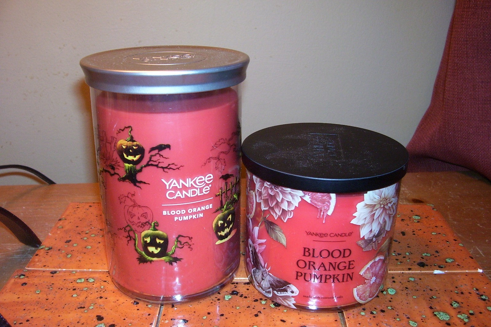 yankee candle 20oz AND 14.5oz JARS BLOOD ORANGE PUMPKIN