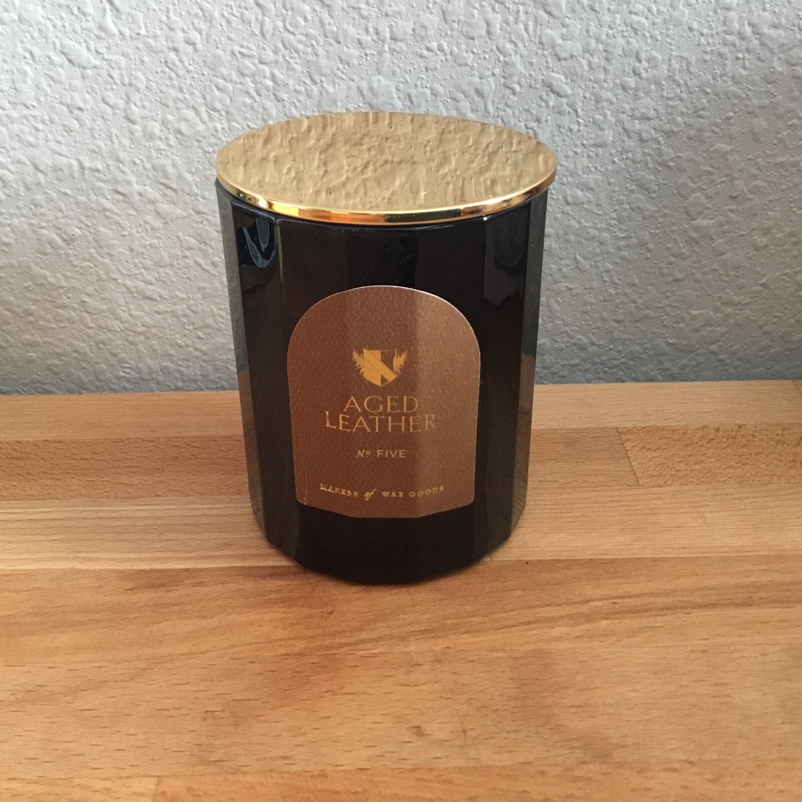 Makers of Wax Goods AGED LEATHER NO 5 Candle -Single Wick-10.9oz New