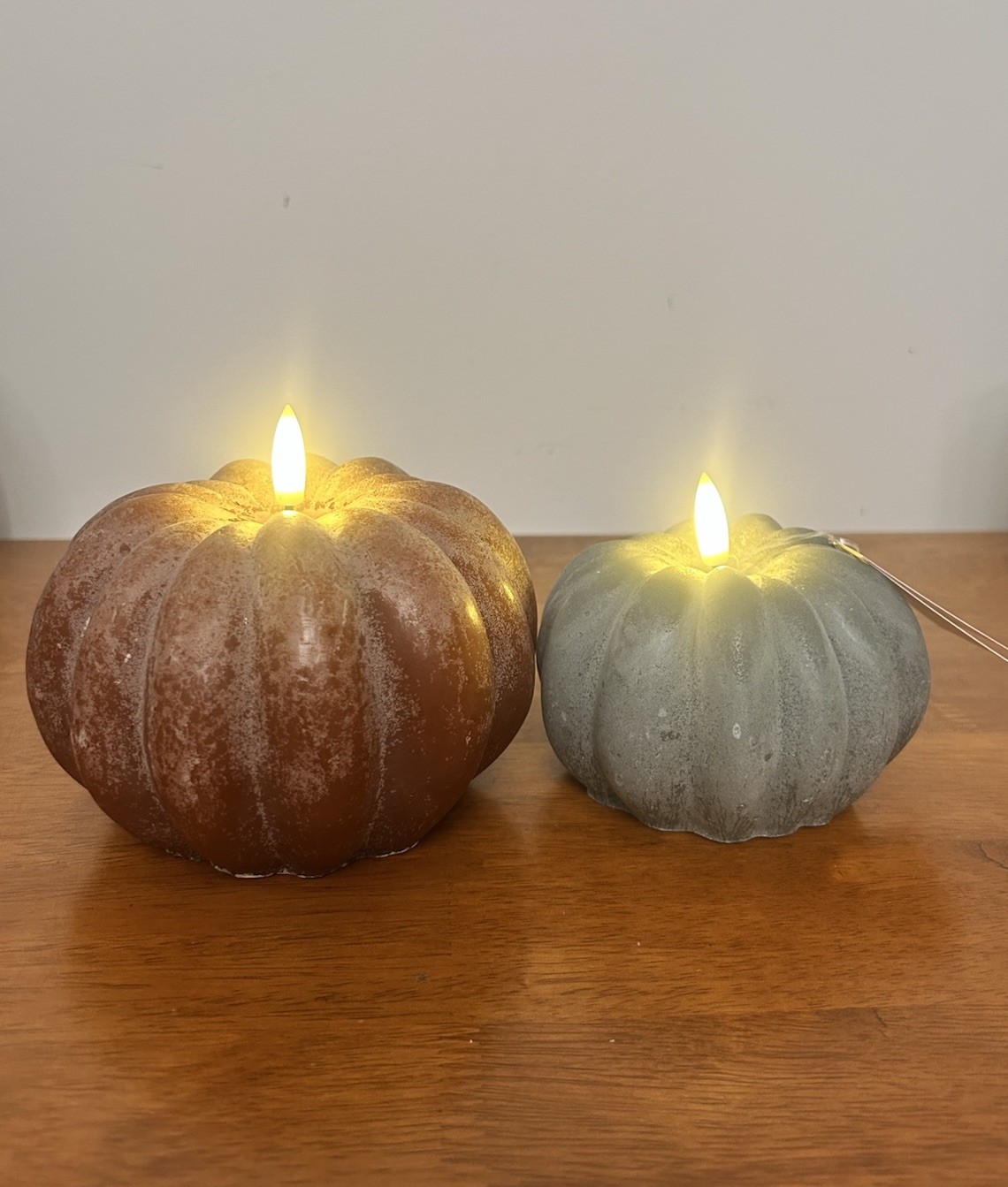 2026 Viral Hobby Lobby Pumpkin Candles LED Battery Flame Fall Set 2 NWT