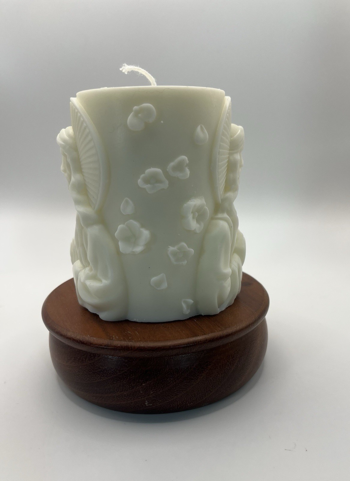 Homemade Religious Decorative Wax Candle with Jesus Figure for Living Room