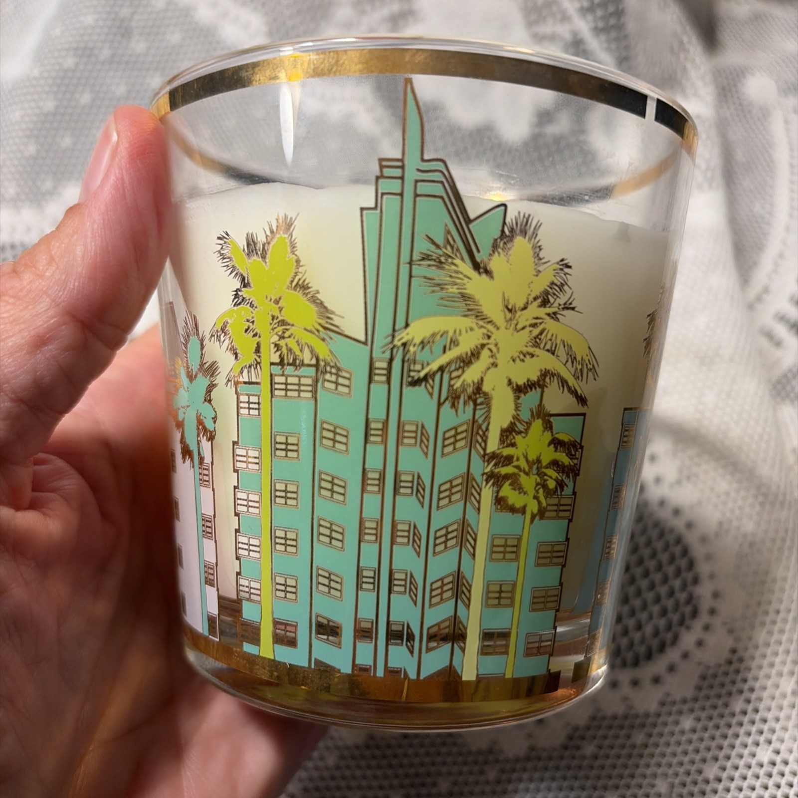 Baobab Bougie Perfume Candle Art Deco Building Miami 6.7ounce Smells Amazing