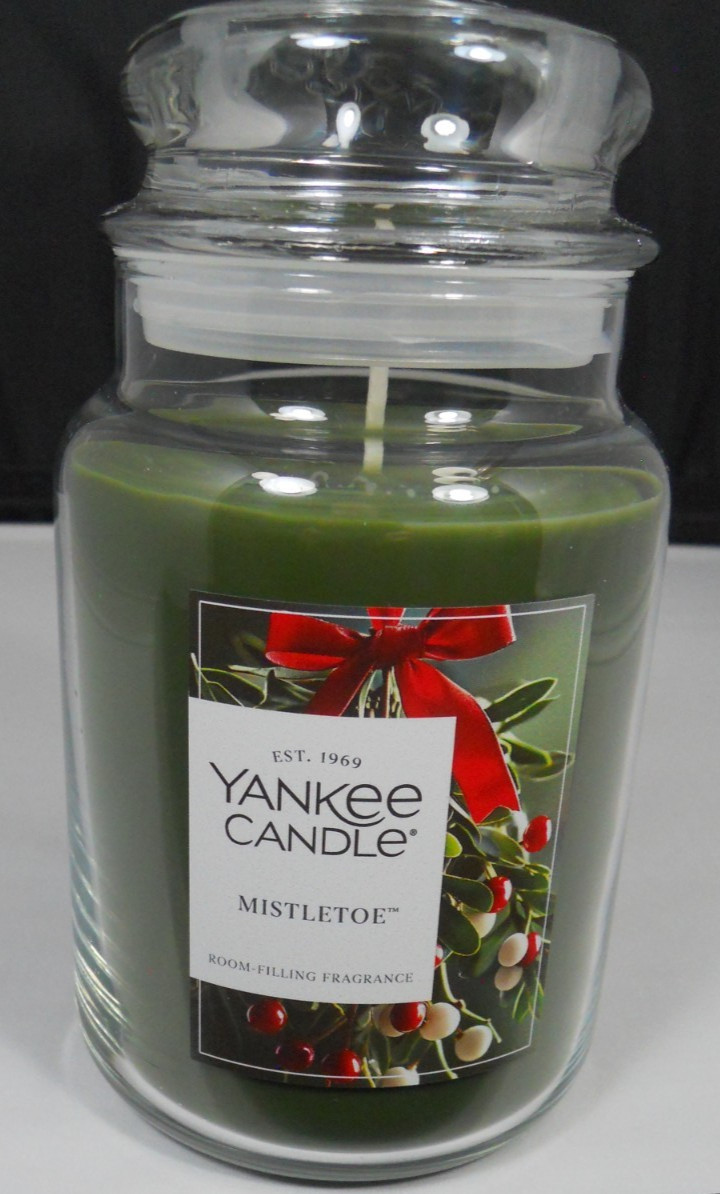 YANKEE CANDLE MISTLETOE SCENTED LARGE JAR CANDLE 22OZ – SINGLE WICK