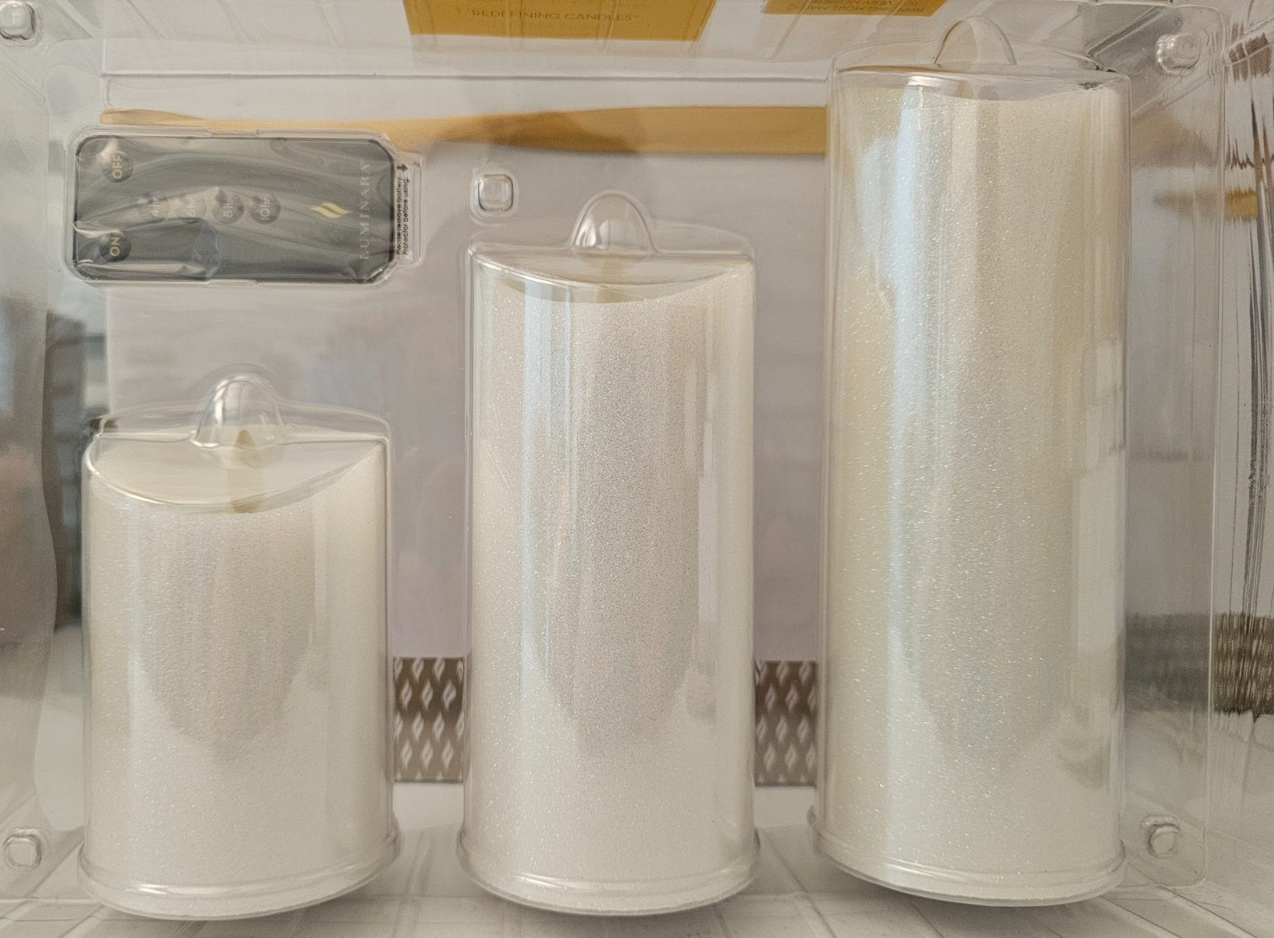 Luminara White Glitter 3 Pillar Candle Set Remote Control 5″, 7″ and 9″ X 3″
