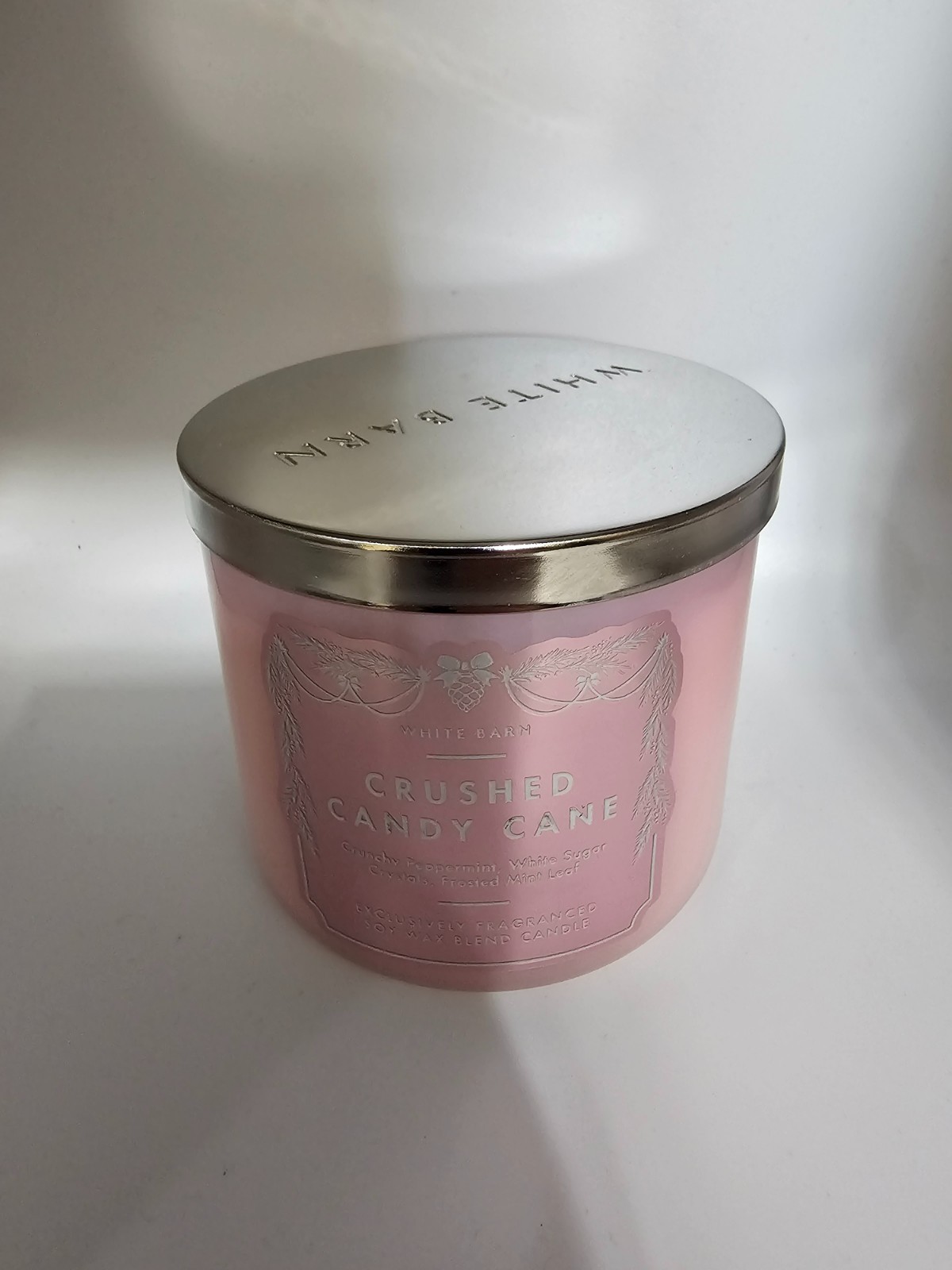 CRUSHED CANDY CANE CANDLE 3 WICK 14.5 OZ BATH BODY WORKS WHITE BARN PINK NEW.