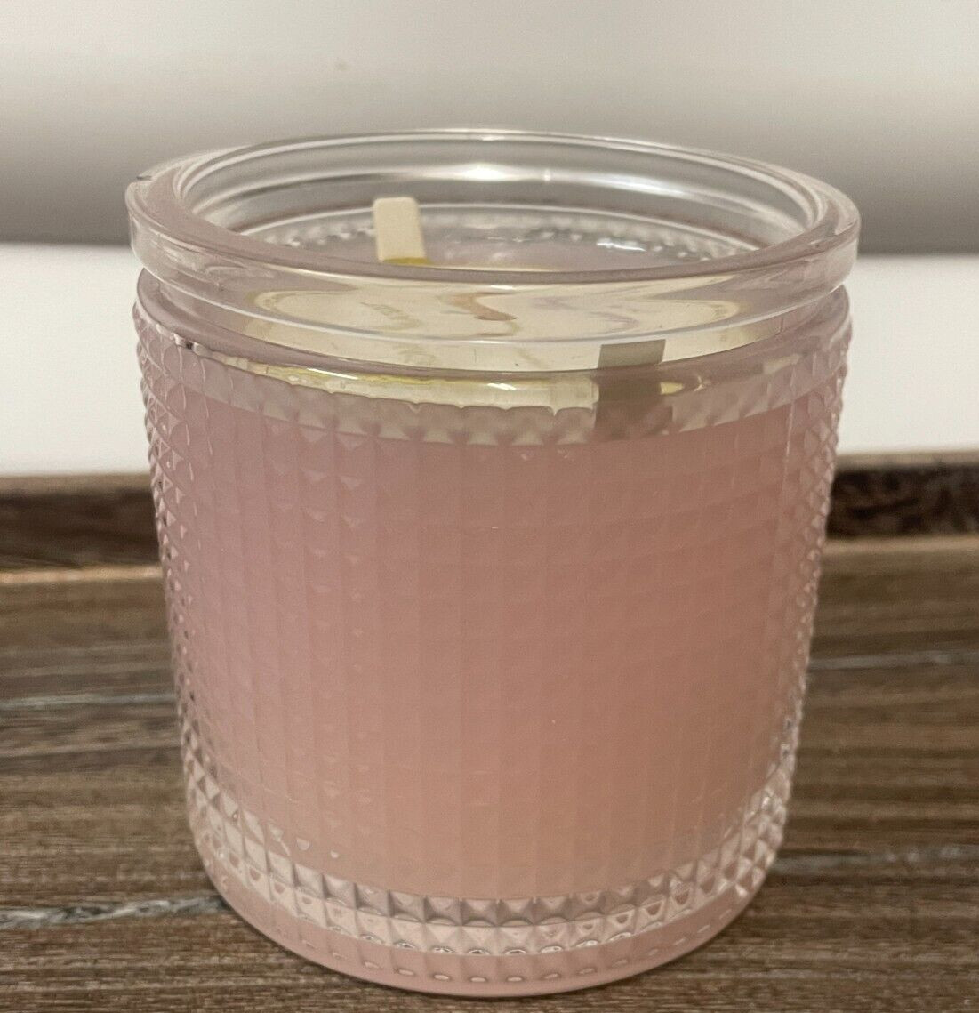 New Aromatique Santalum Blooms Textured Jar Candle 5.5oz Rare