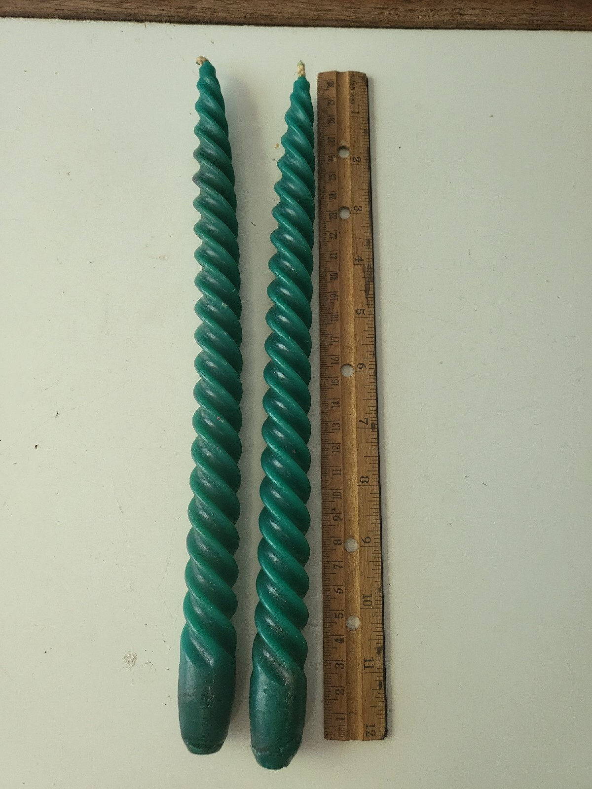 VTG Halo Spirals 12” Taper Green Candles Smokeless Dripless Long Burning 2 Set
