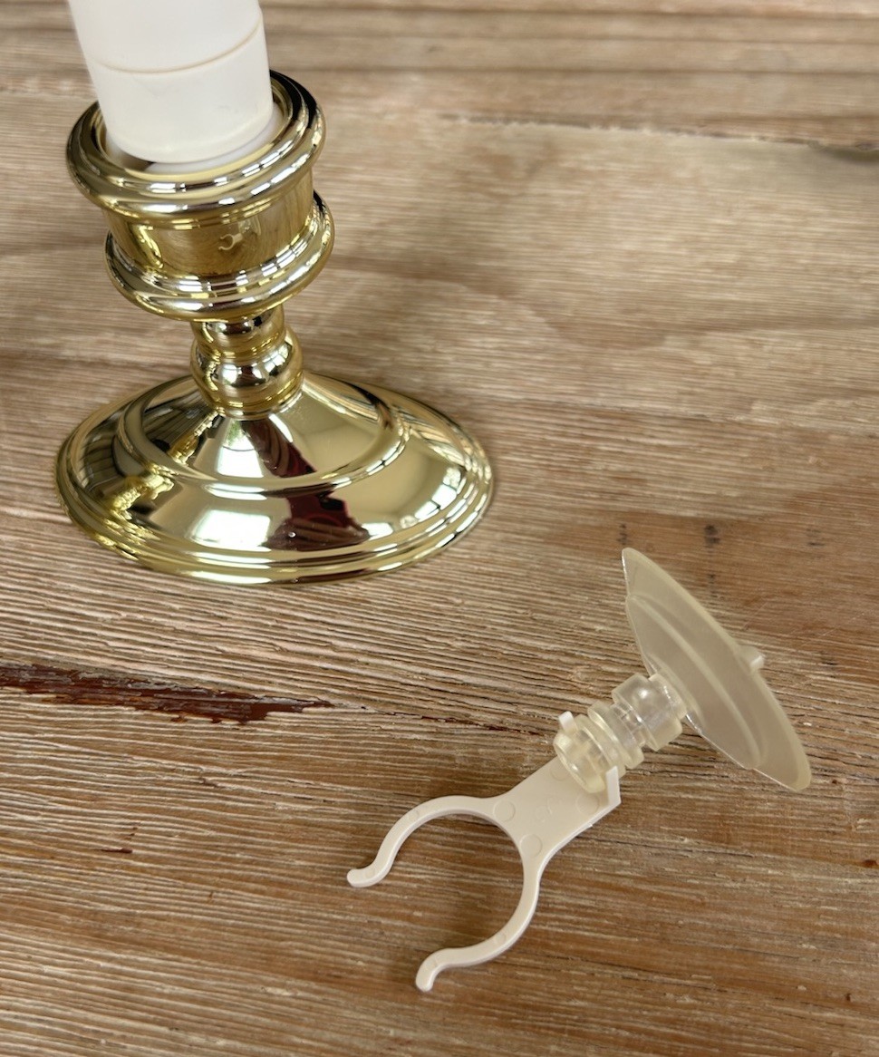 Frontgate (2) Battery Brass Base Cordless Taper Window Flicker Candles Holiday