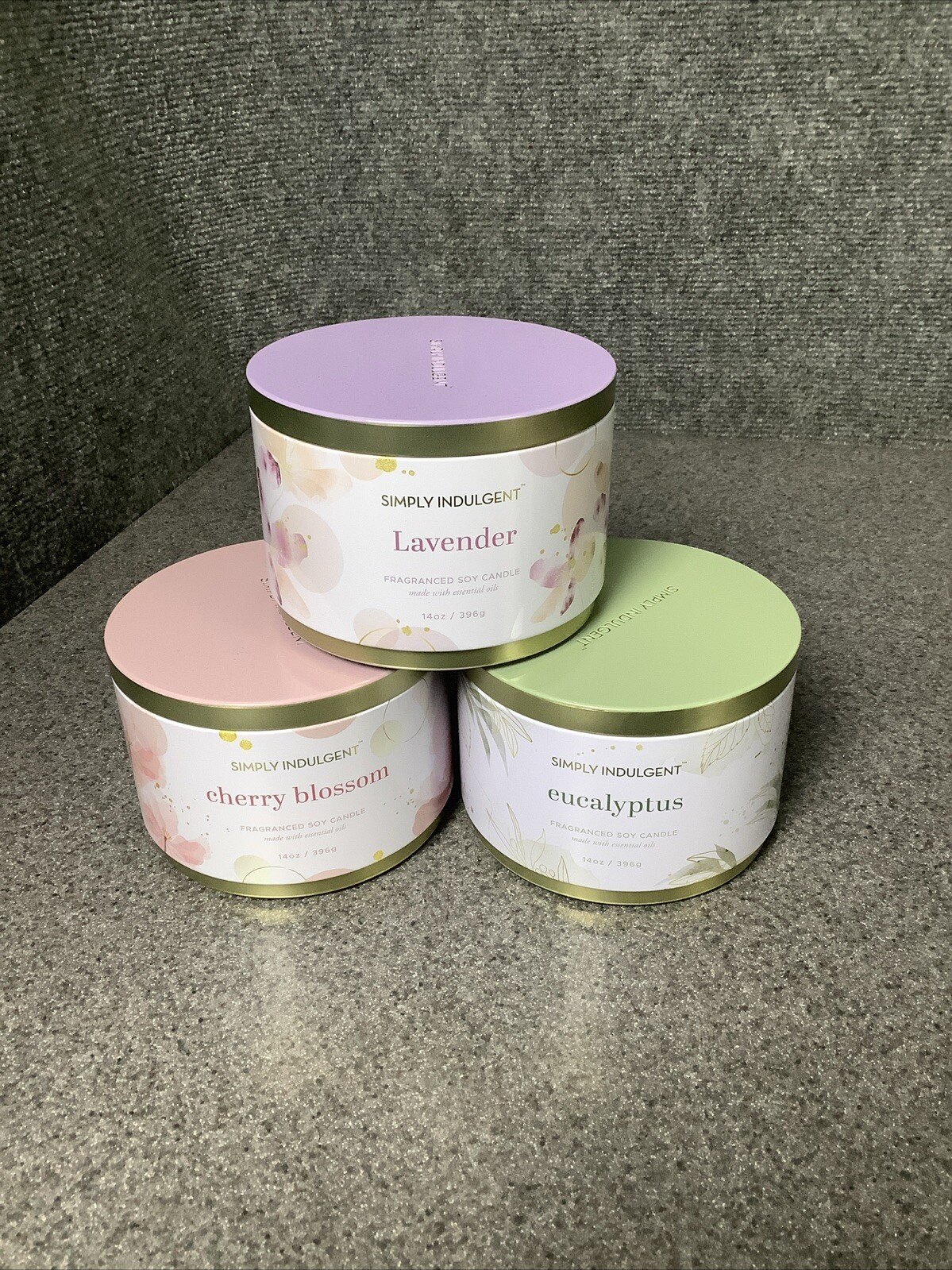 3 Piece Fragranced Candle Set Made with Essential Oils and Soy Wax M33E